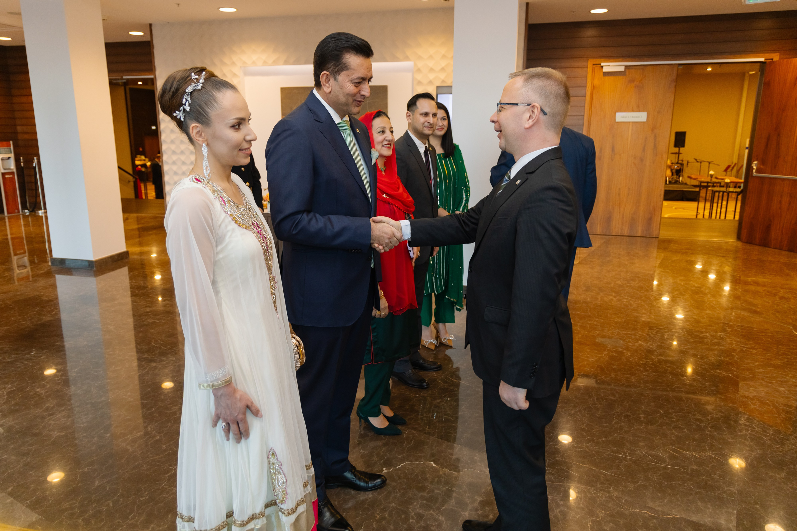 Фотосъемка делегации Пакистана в Беларуси в отеле Марриотт. Свадебный фотограф в Минске/Беларуси Сергей Спиридонов