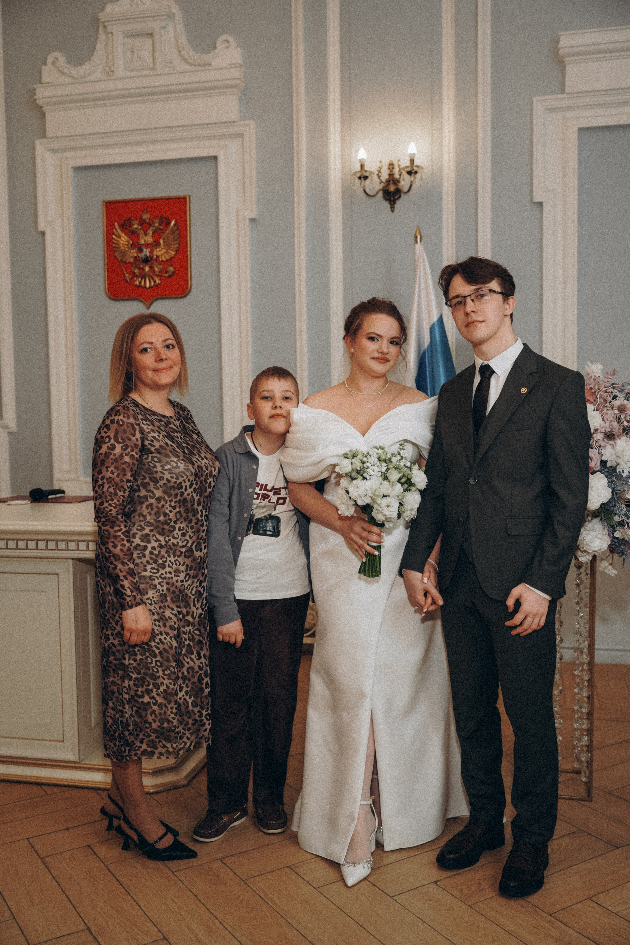 09.04.2026. Фотограф в Нижнем Тагиле. Прогулочные и студийные съемки