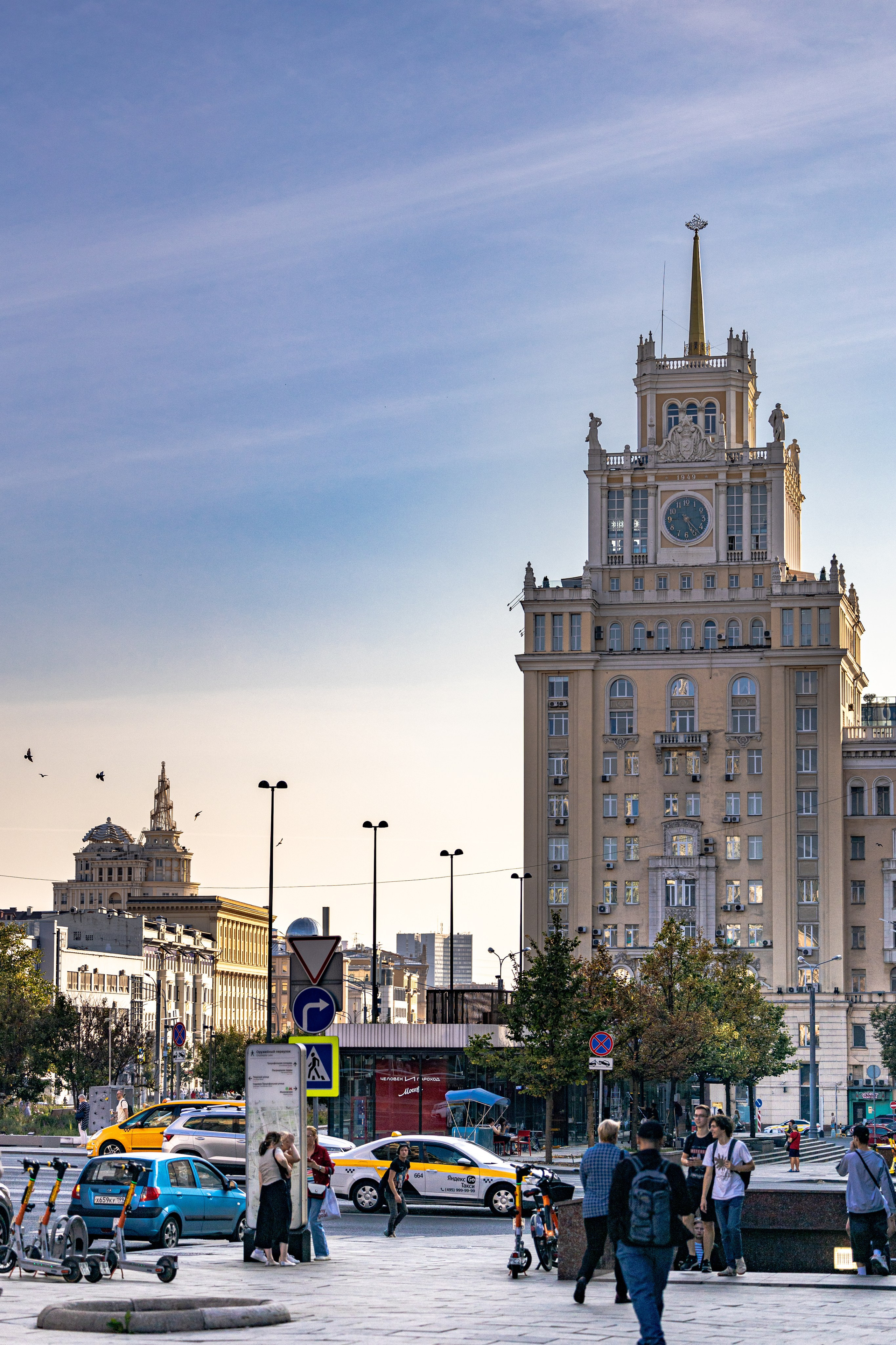 Прогулка от Белорусской до Китай города. Лето в Москве. 2024. Фотографирую жизнь! Московский фотограф волонтер