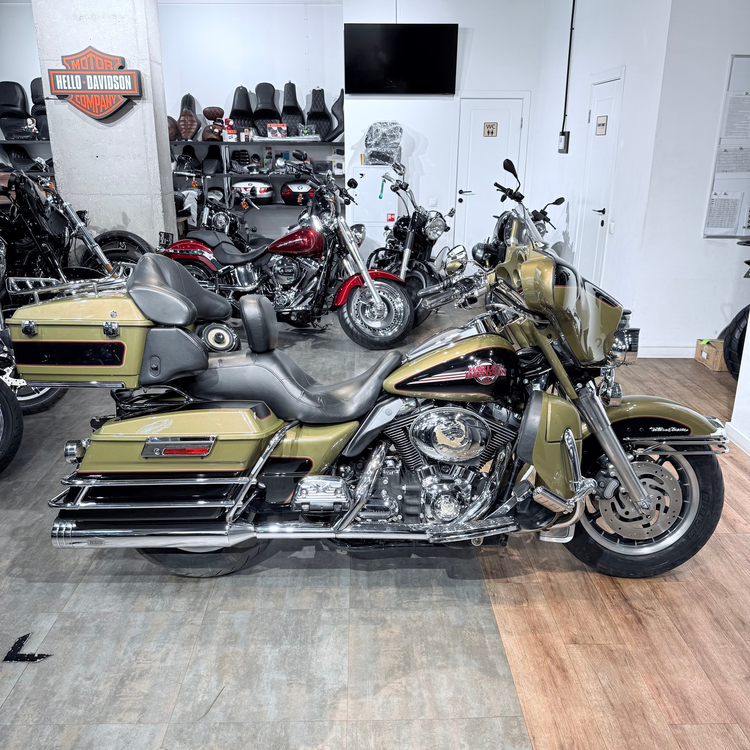 Мотоциклы Harley-Davidson 2007 Electra Glidе Ultrа Gоld Olive (Touring) — купить мотоцикл. Hello Davidson, Москва. Только хорошие мотоциклы…
