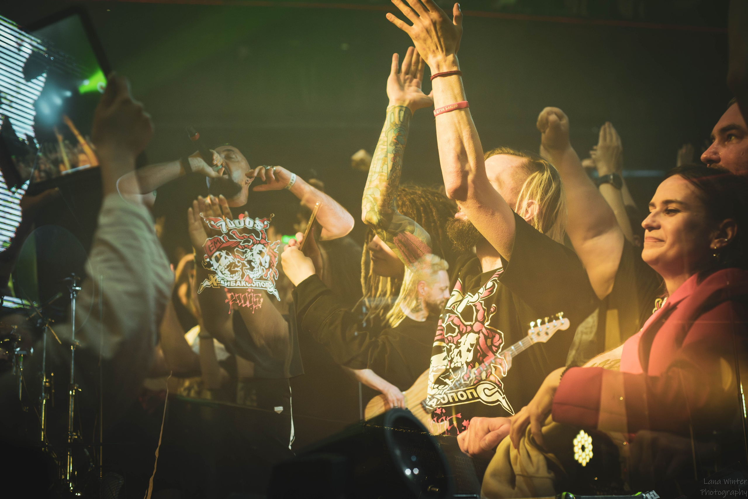 7000$ (29 июня 2025 года, Москва, клуб Урбан). Фотограф Светлана Блинова, Москва и Московская область