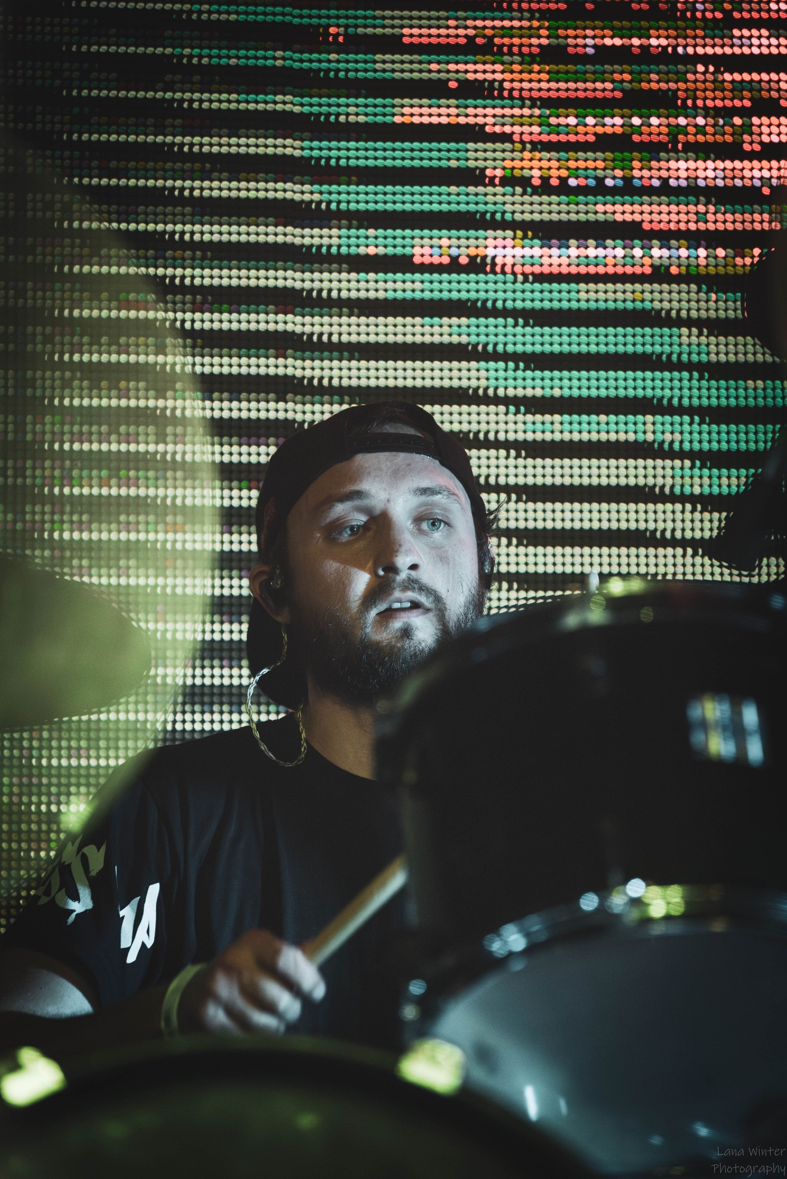 7000$ (29 июня 2025 года, Москва, клуб Урбан). Фотограф Светлана Блинова, Москва и Московская область