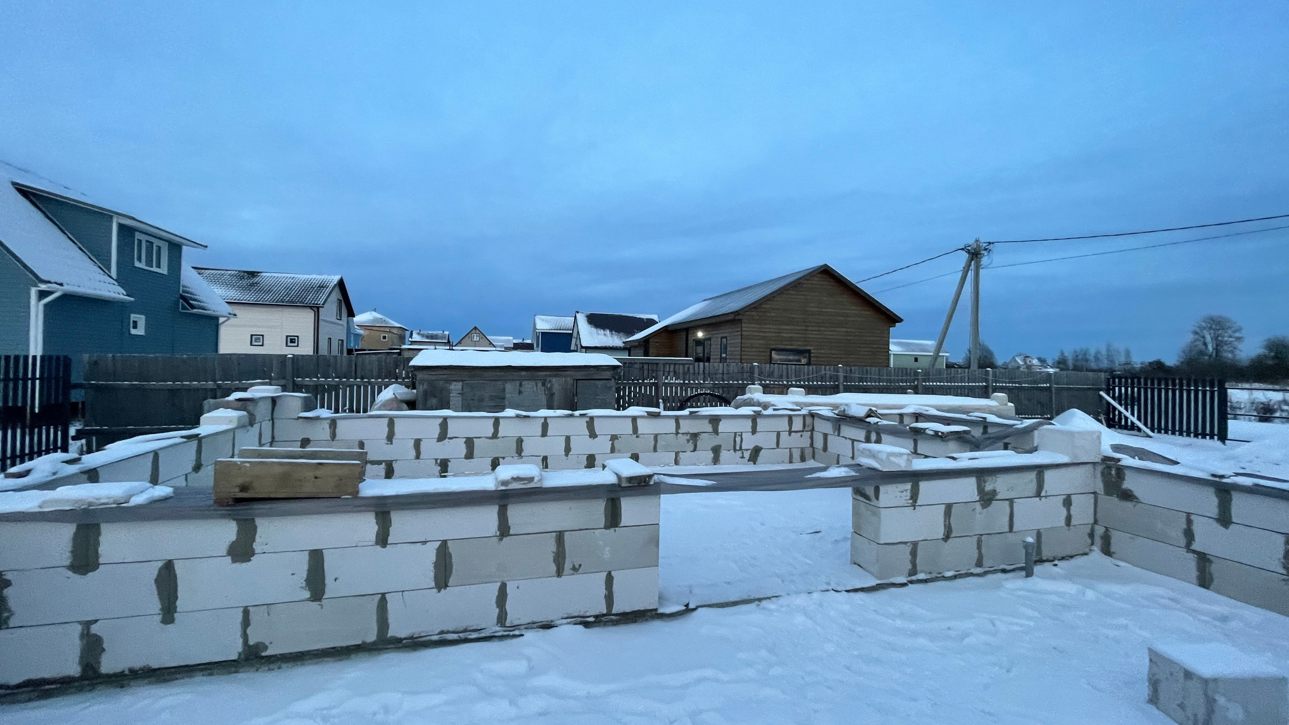 Устройство заборов Ленинградская область и Санкт-Петербург, заказать забор в Петербурге, устройство заборов в Петербурге, строители в Петербурге, сделать забор в Ленинградской области, сделать забор в Пушкине, заказать забор в Павловске, Заказать забор на дачу ЛО, строители ЛО, построить дом в петербурге, построить дом пушкин, строительная бригада в пушкине, построить дом в пушкине, построить дом в павловске, дом из газобетона в павловске, дом из газобетона в пушкине, строительство домов СПБ