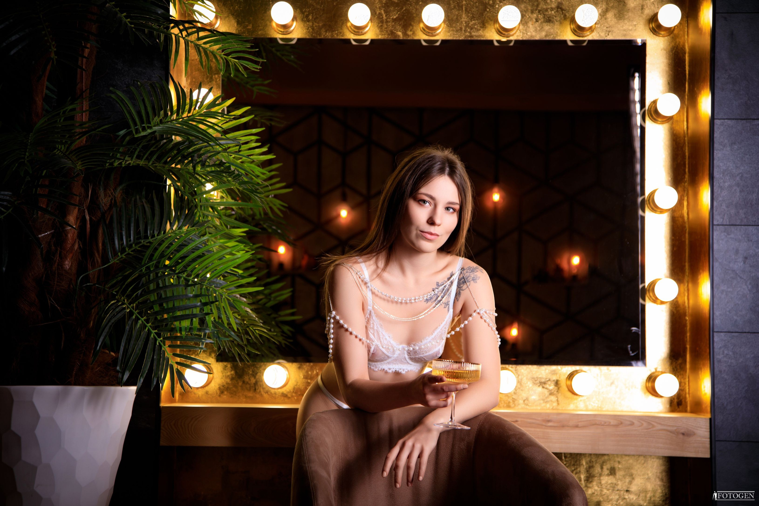 Портфолио Ню фотосессий в студии Fotogen: Искусство и элегантность. Интерьерная фотостудия FOTOGEN г. Краснодар