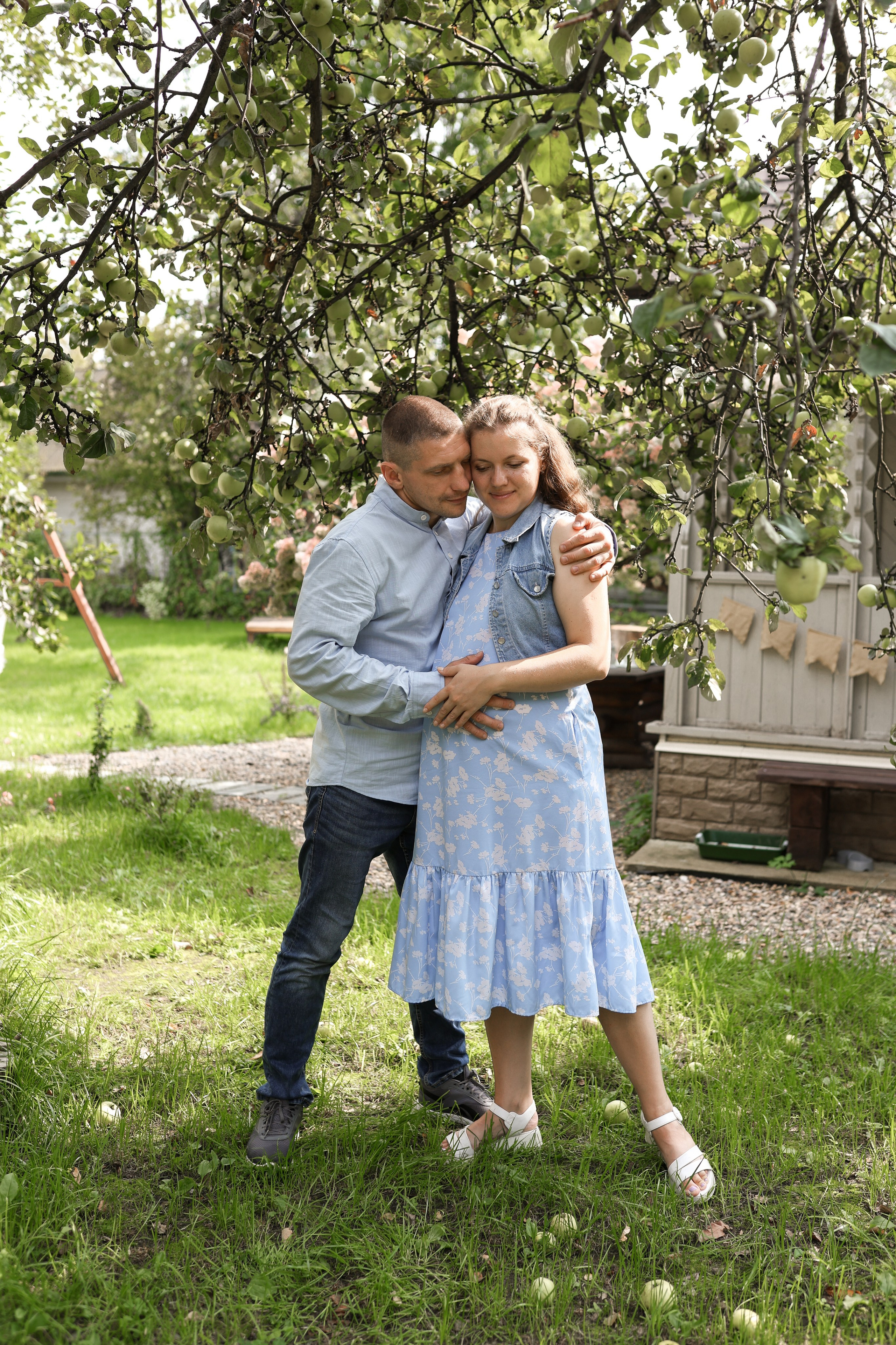 Фотосессия беременности в загородной студии Купавна. Фотограф в Железнодорожном и Балашихе