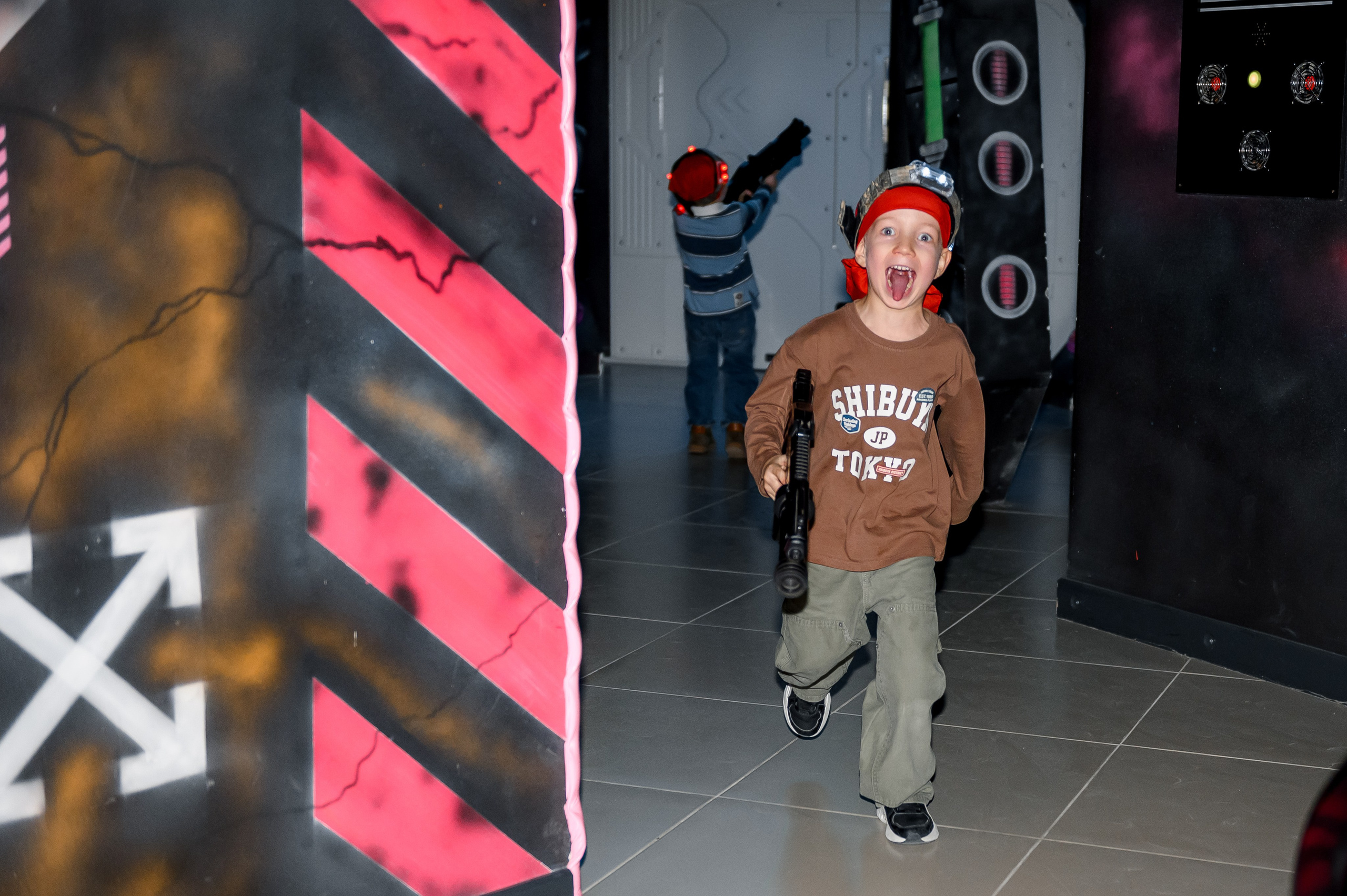 День рождение в LazerTag. Свадебный и семейный фотограф в Ставрополе Роман Иванов