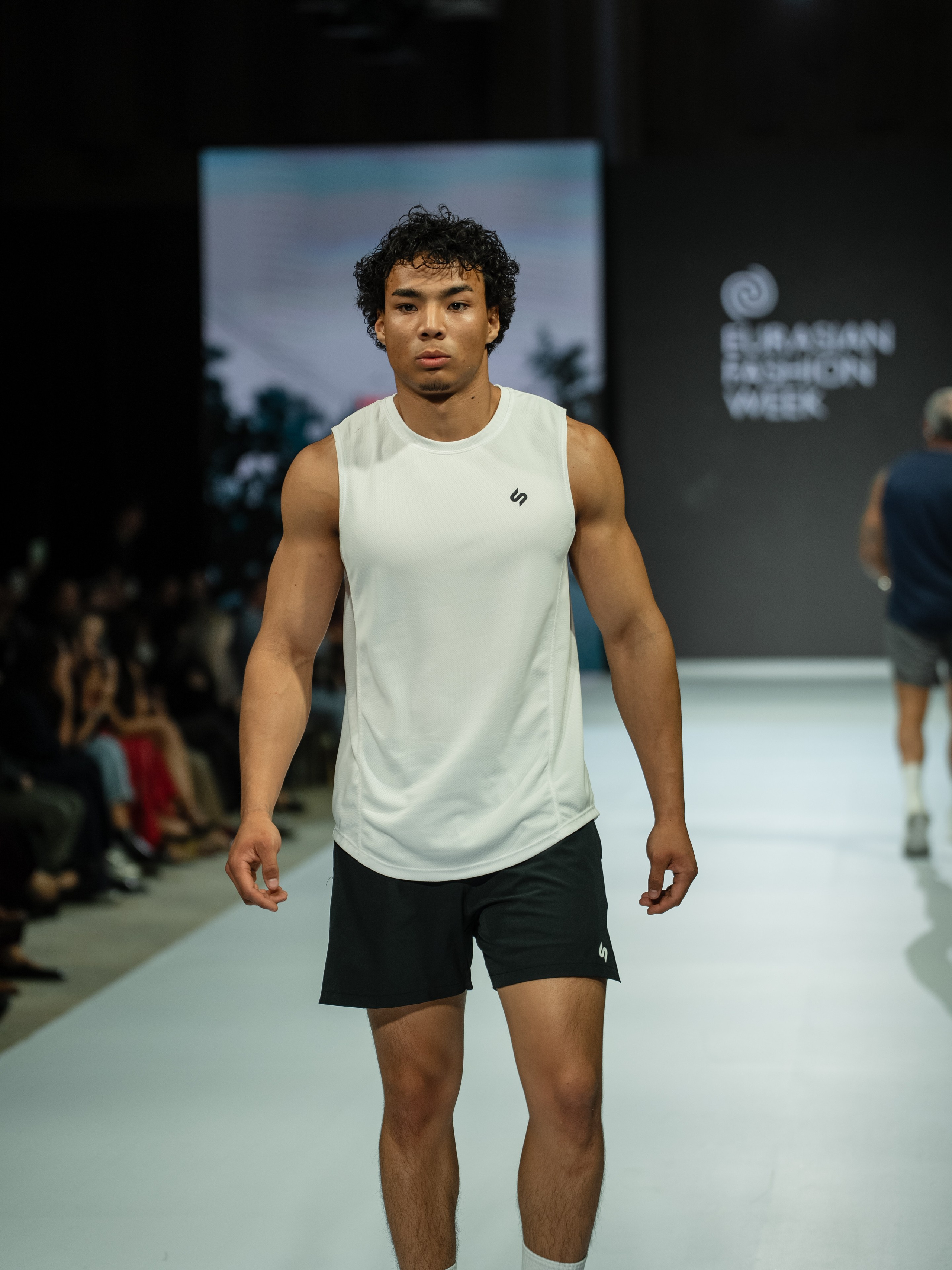 EURASIAN FASHION WEEK Husl Sport. Сайт Алматинского НЮ АРТ, будуар и фэшн фотографа Дениса Карпенко