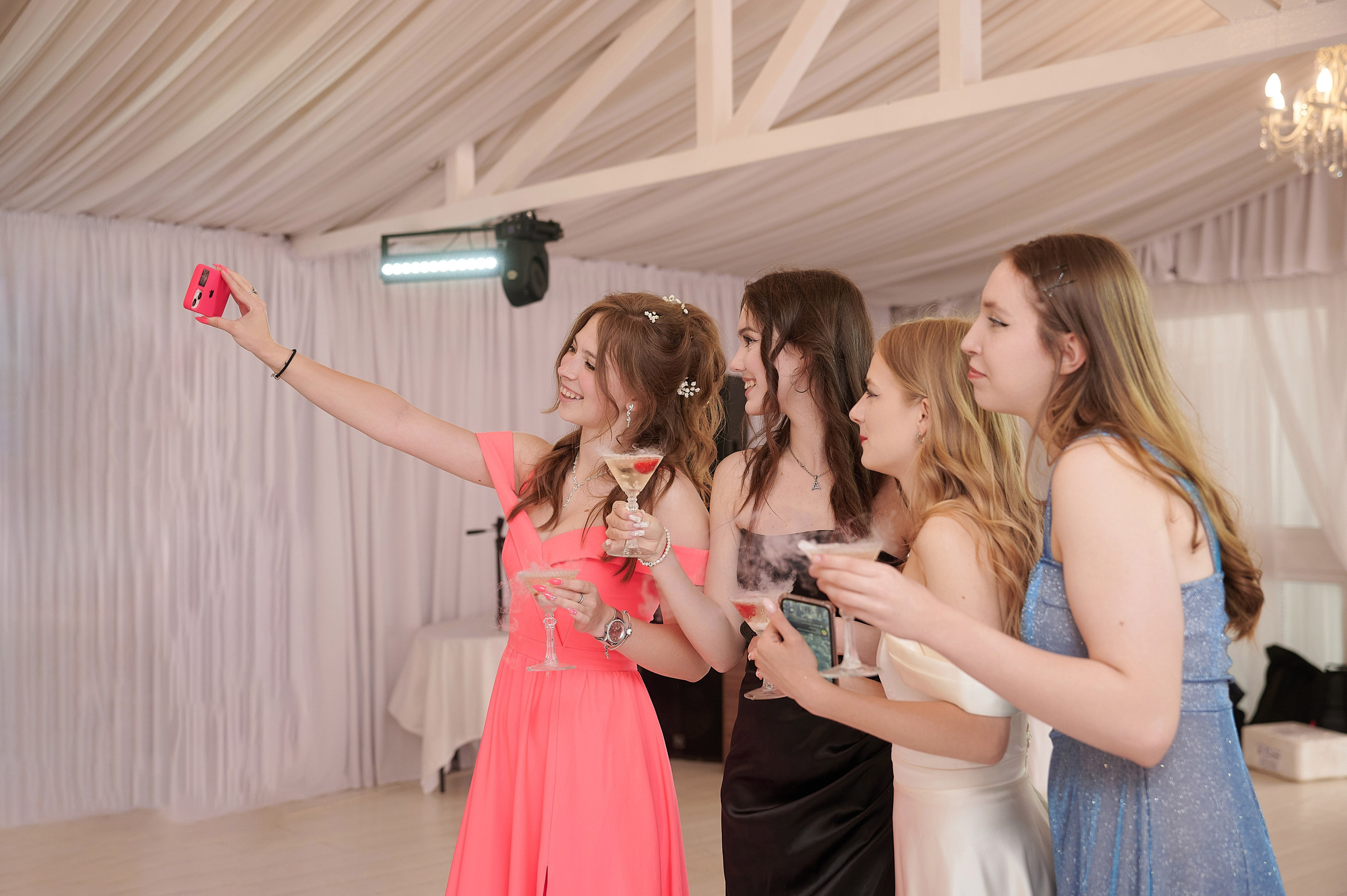 Выпускные и вручения дипломов