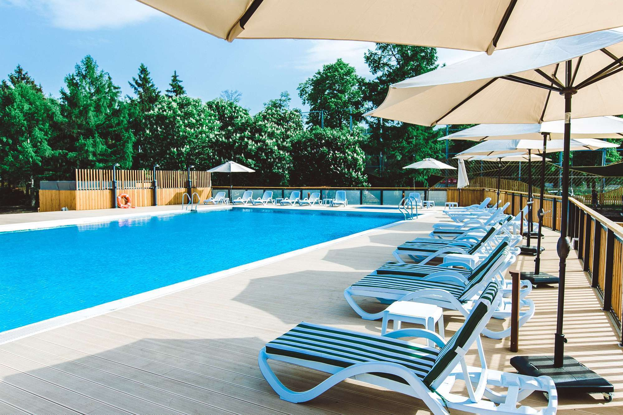 Открытый бассейн в Лужниках. Фотограф рынка недвижимости Павел Хоменко