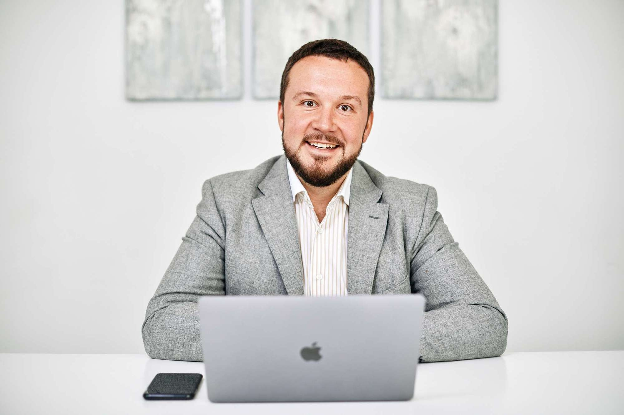 Фотограф Павел Хоменко деловой портрет. Фотограф рынка недвижимости Павел Хоменко