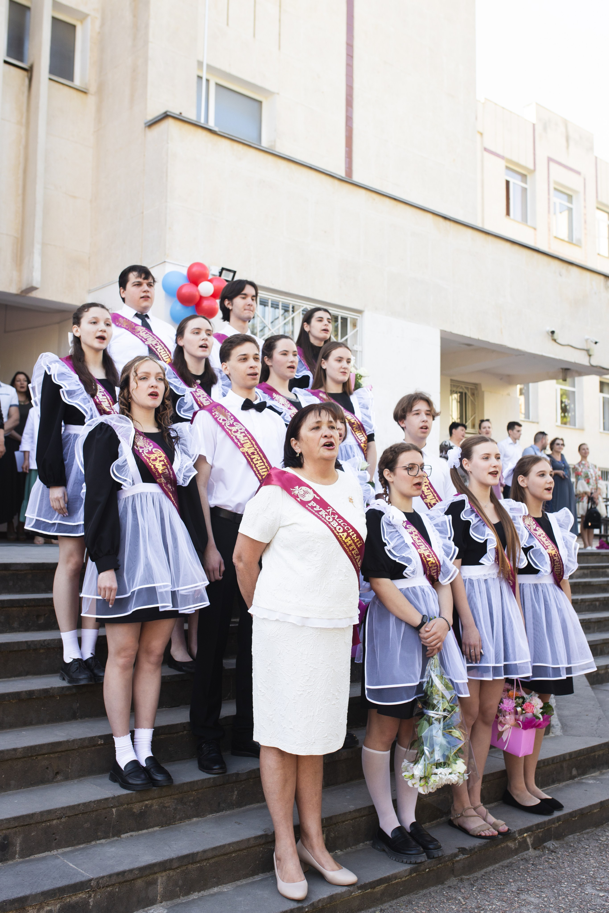 Последний звонок, фотосъемка в Севастополе. Фотограф в Севастополе и в Крыму