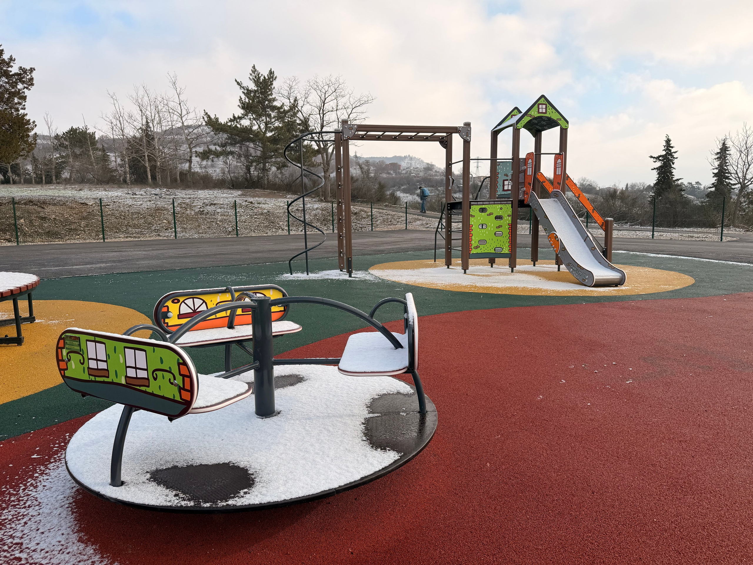 1-я очередь сквера в сельском поселении Долинное, Бахчисарайский район. Таврика МАФ Сервис, комплексное благоустройство территорий и детских площадок в Крыму