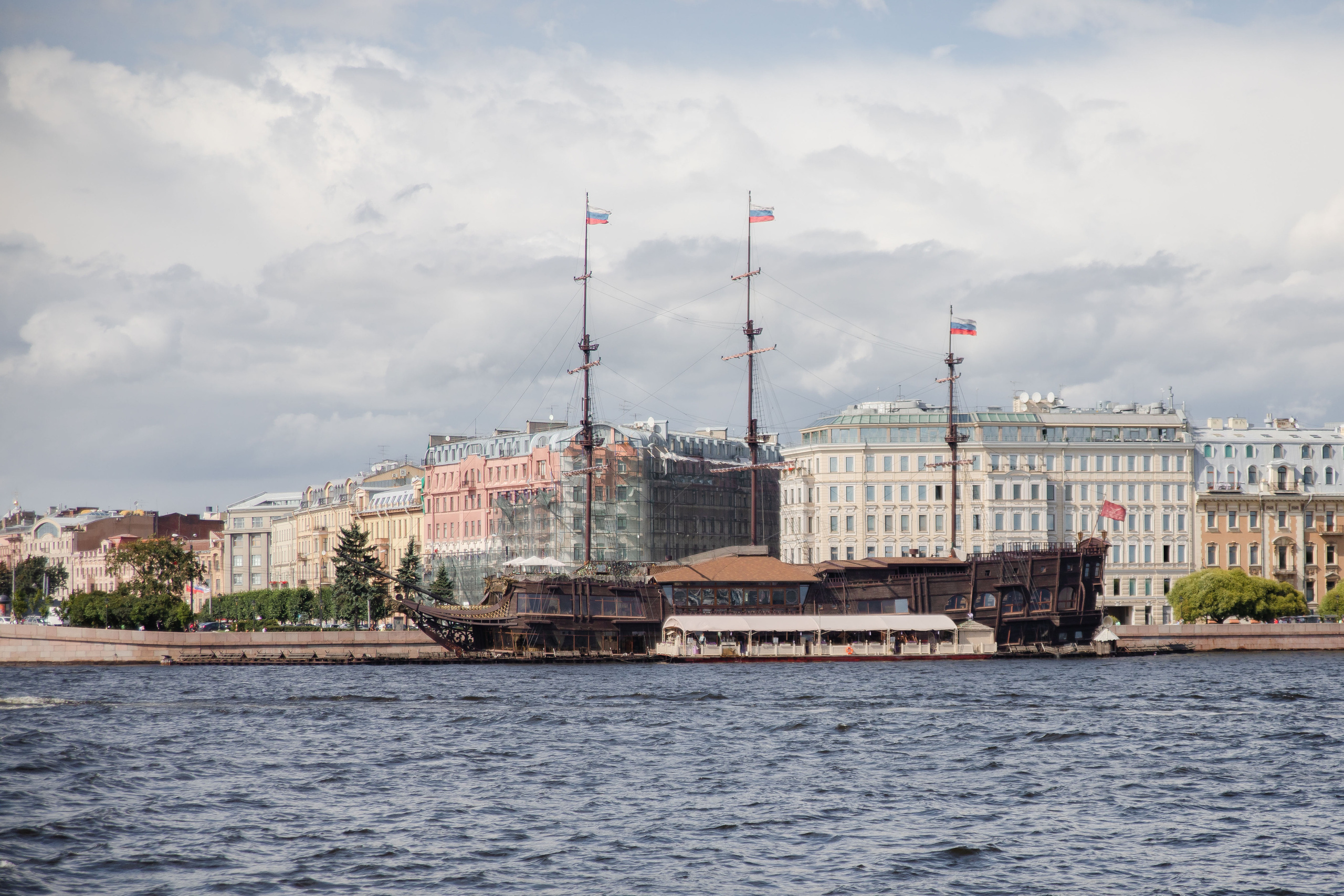 Натали и Мартин. Свадебный и семейный фотограф в Санкт- Петербурге Гугучкина Полина