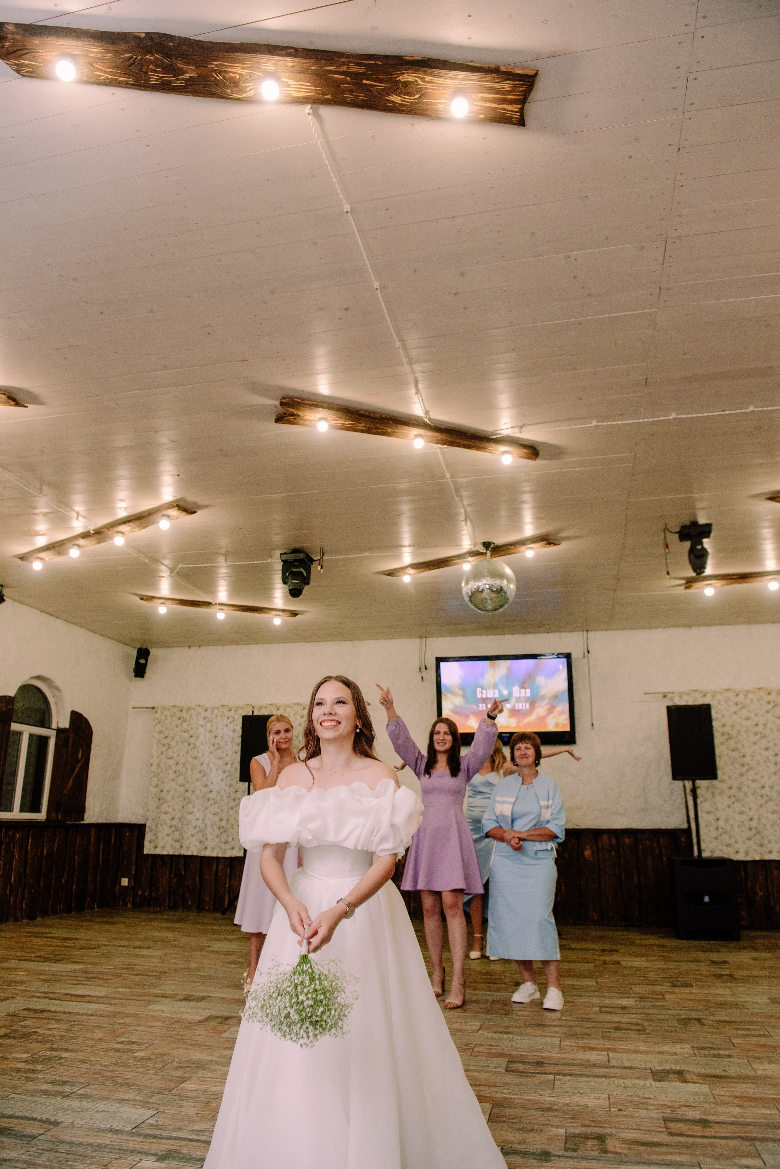 Юля и Саша — душевный банкет. Семейный и свадебный фотограф в Рязани Лиза Голованова