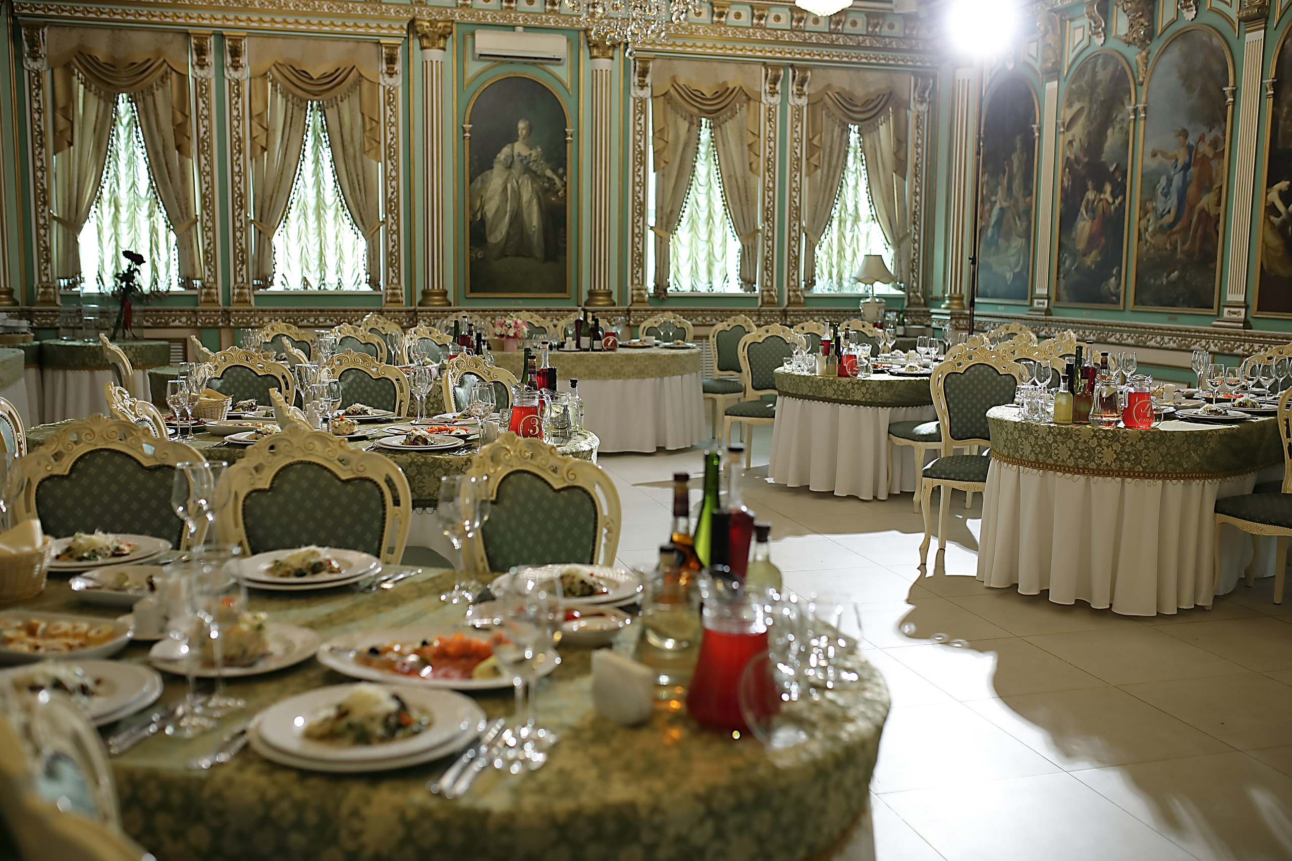 Фотосессия юбилея Александра. Свадебный и семейный фотограф и видеограф в Екатеринбурге Полянские Тимур и Анастасия