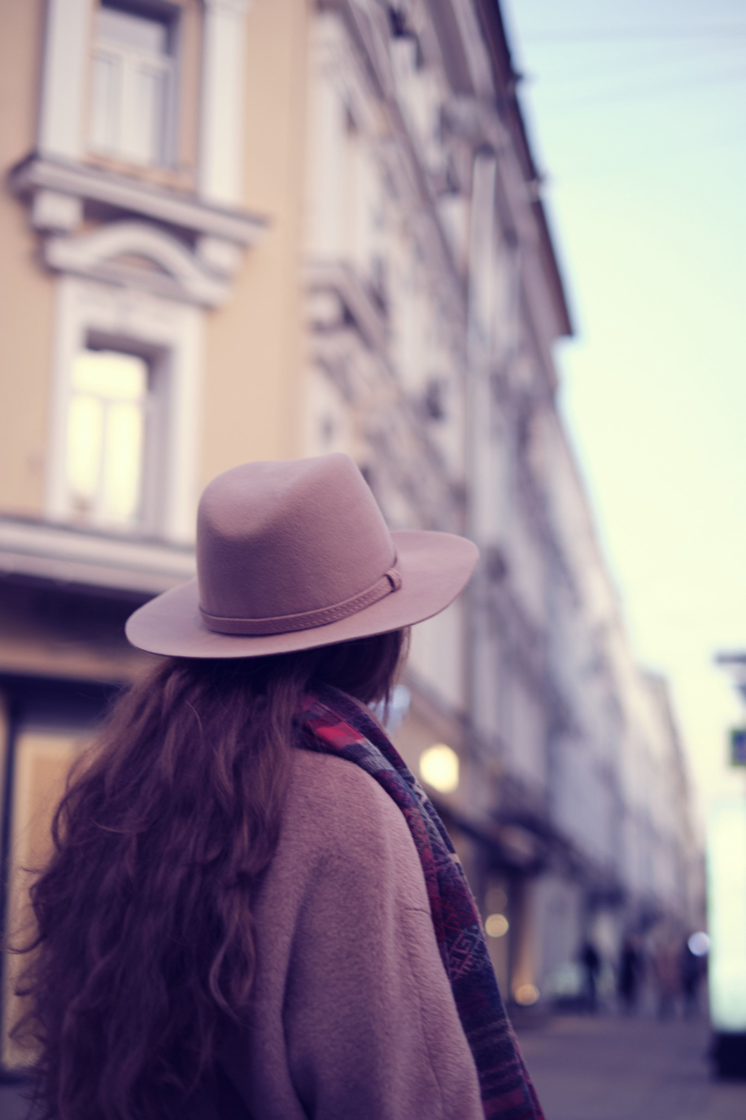 Фотосессия красивой женщины на Патриарших. Елена Павленко. Фотограф. Москва