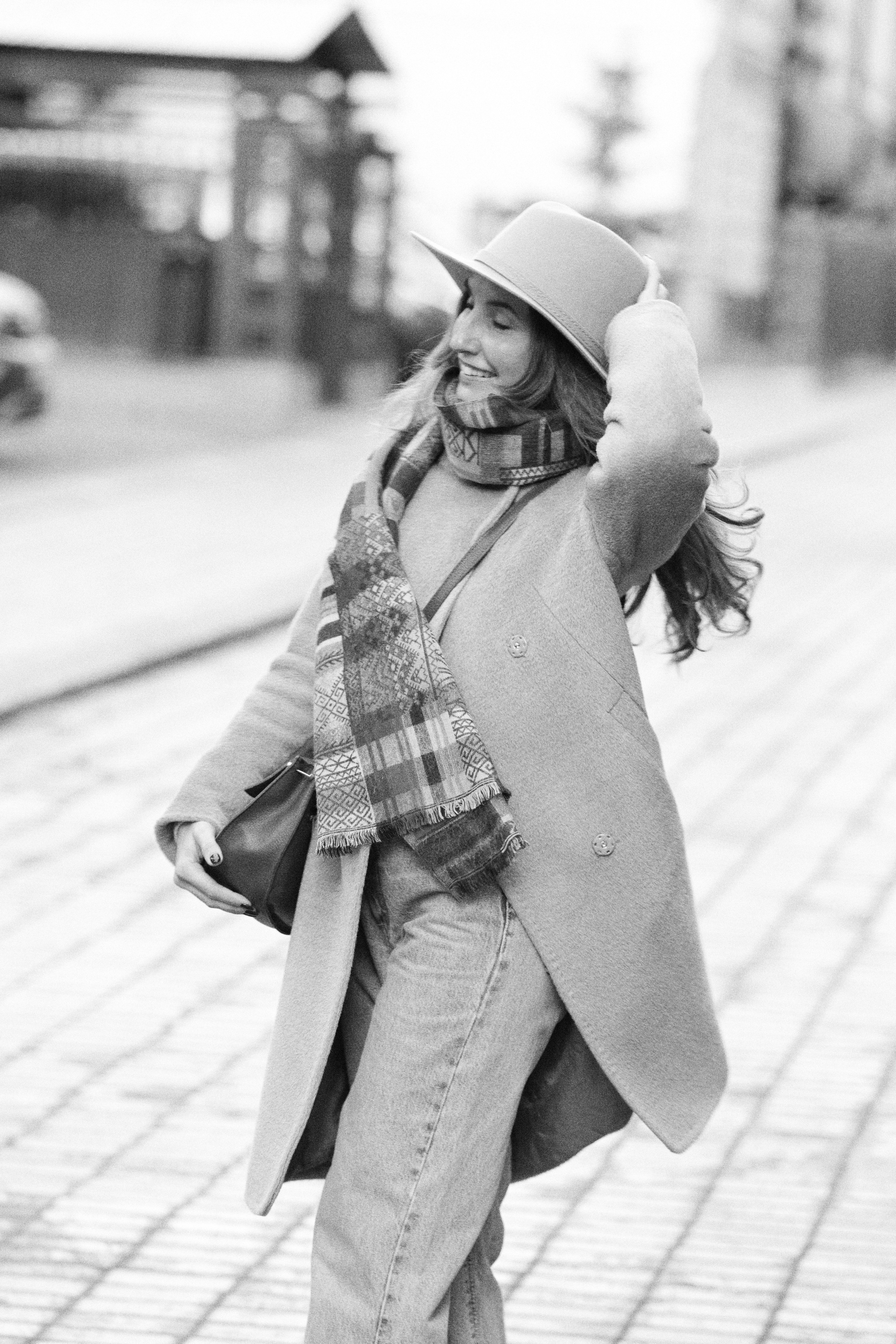 Фотосессия красивой женщины на Патриарших. Елена Павленко. Фотограф. Москва