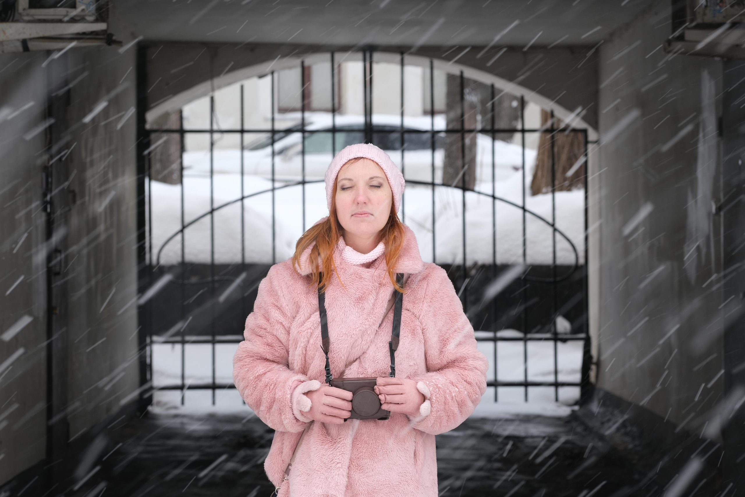 Зимняя фотосессия для Тани на улицах Китай-города в снег