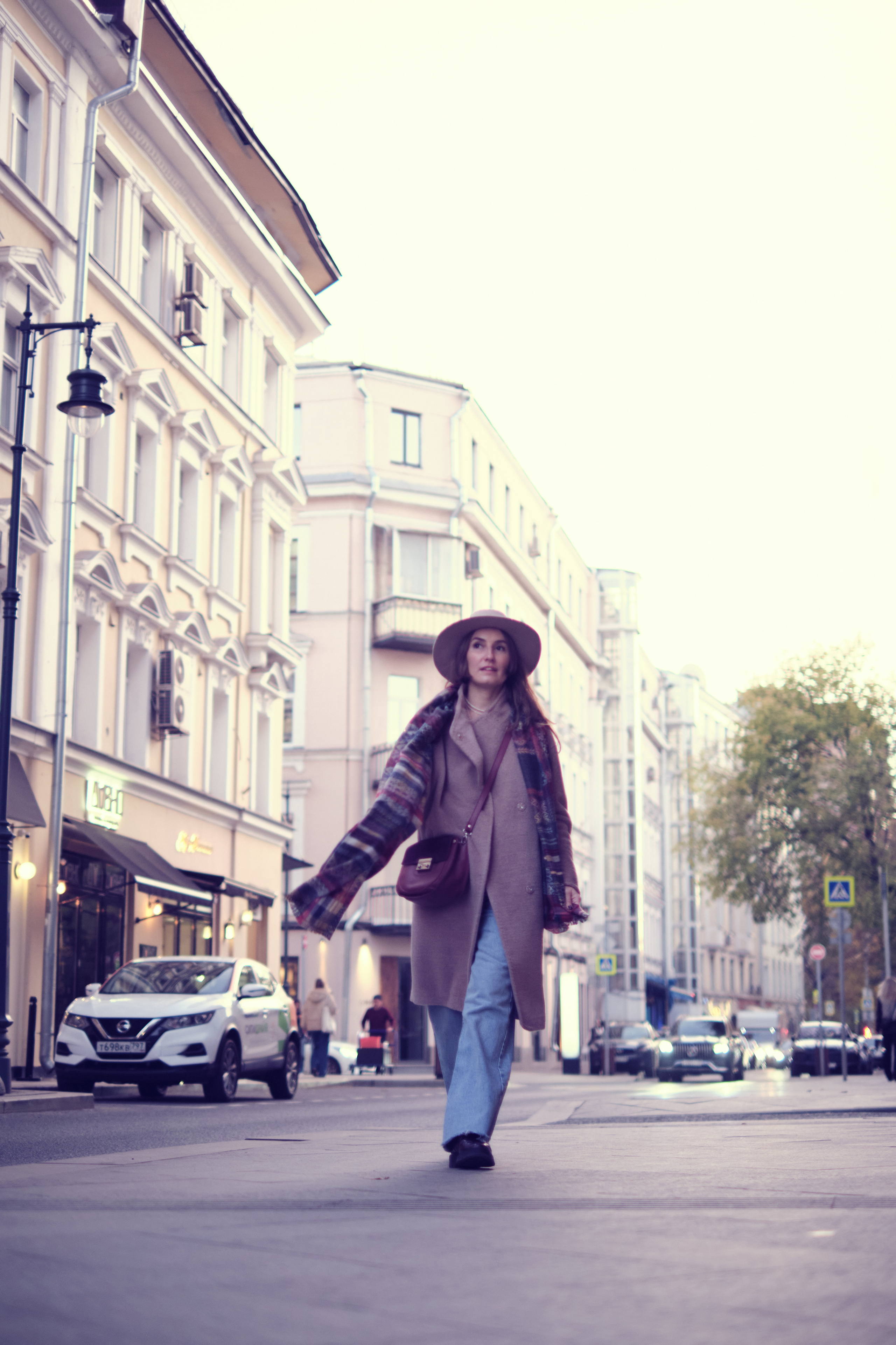 Фотосессия красивой женщины на Патриарших. Елена Павленко. Фотограф. Москва