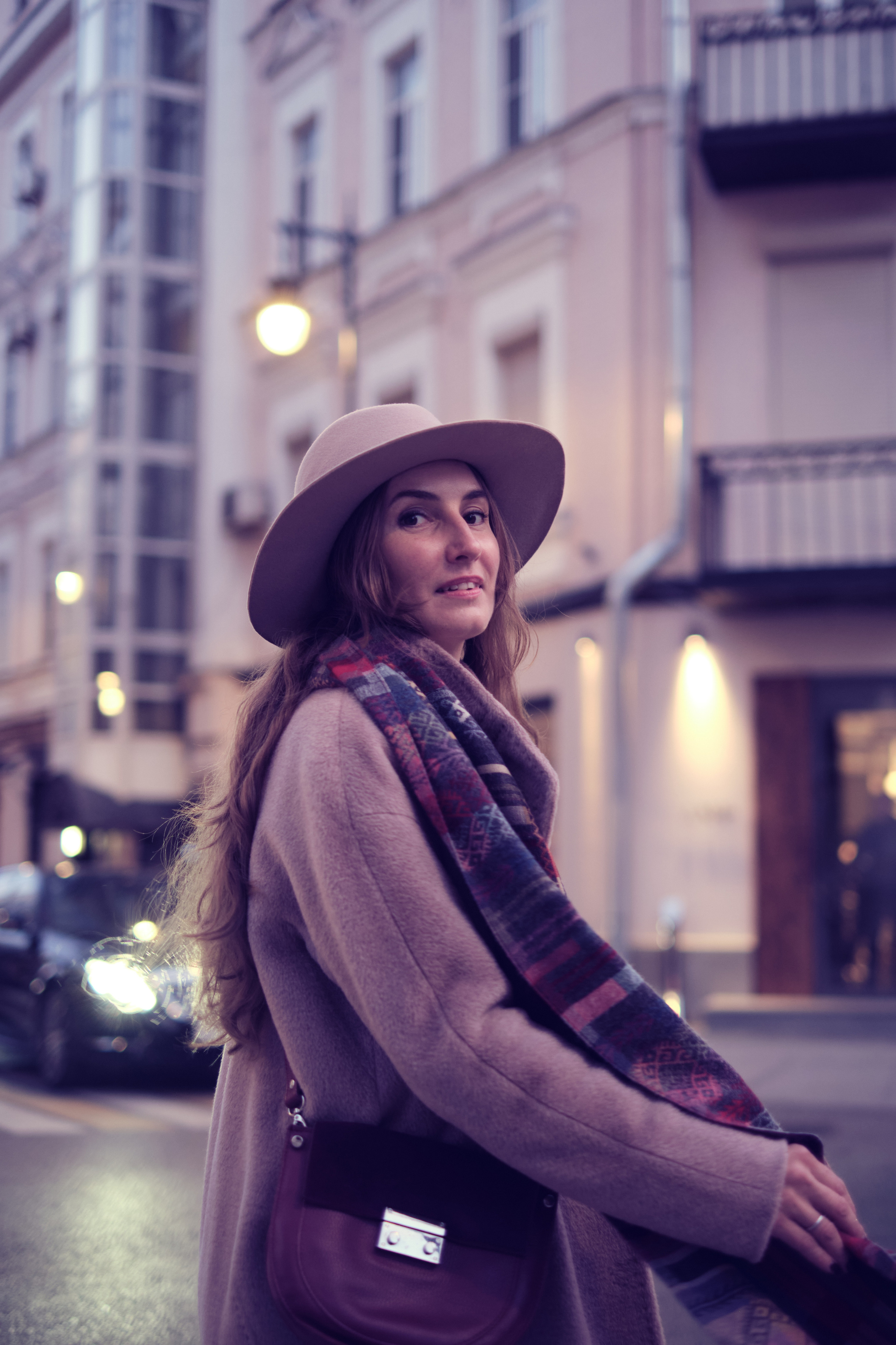 Фотосессия красивой женщины на Патриарших. Елена Павленко. Фотограф. Москва