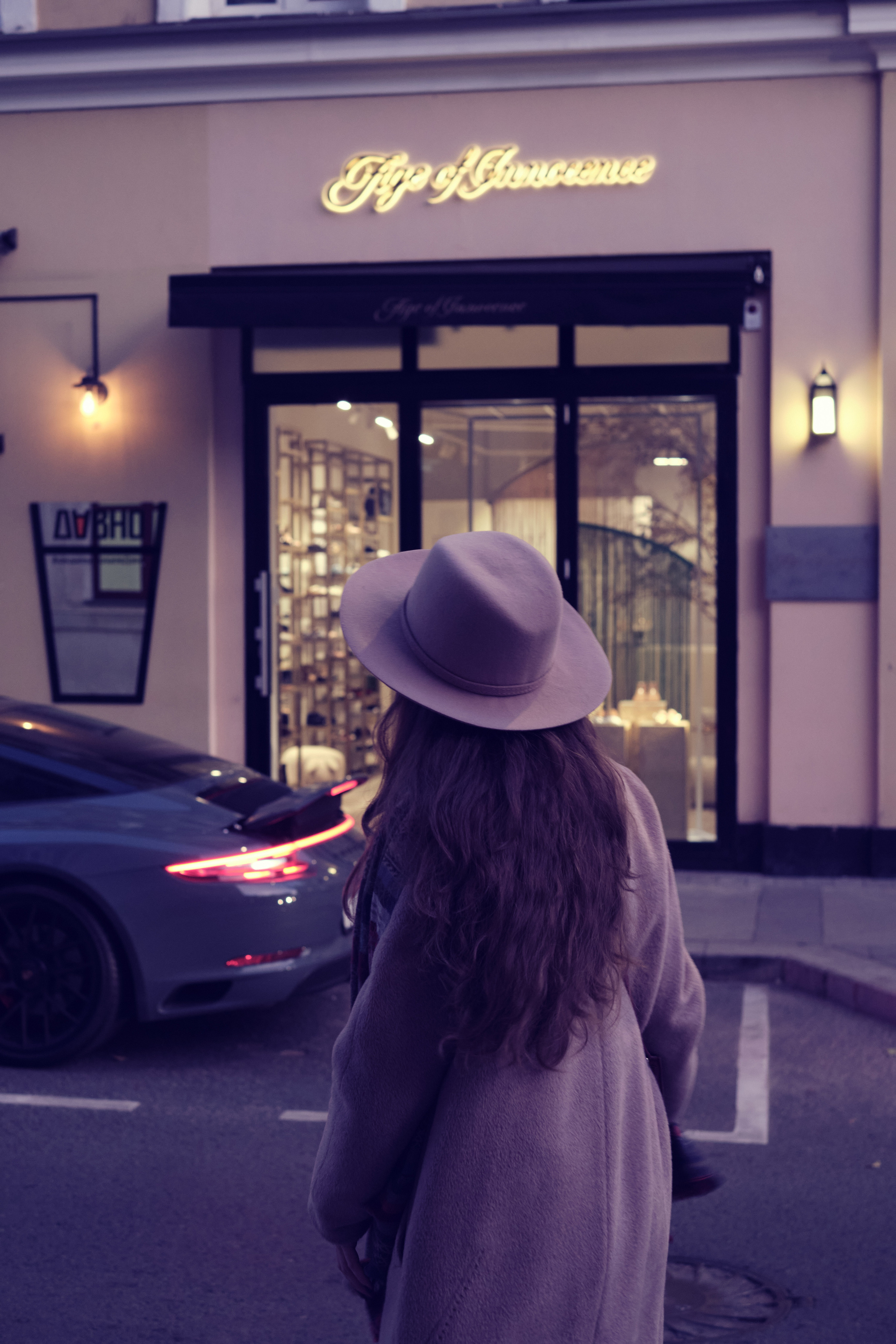 Фотосессия красивой женщины на Патриарших. Елена Павленко. Фотограф. Москва