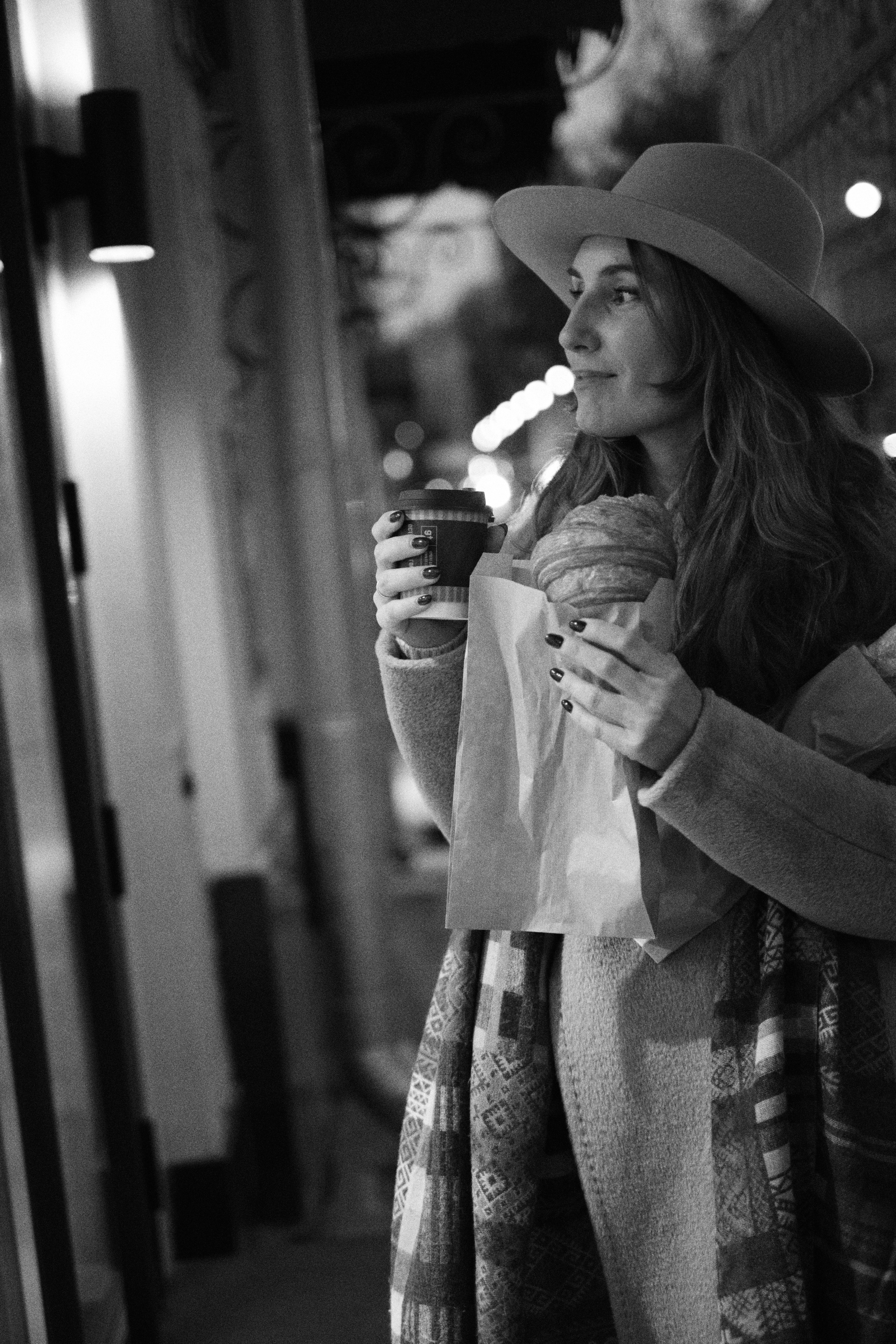 Фотосессия красивой женщины на Патриарших. Елена Павленко. Фотограф. Москва