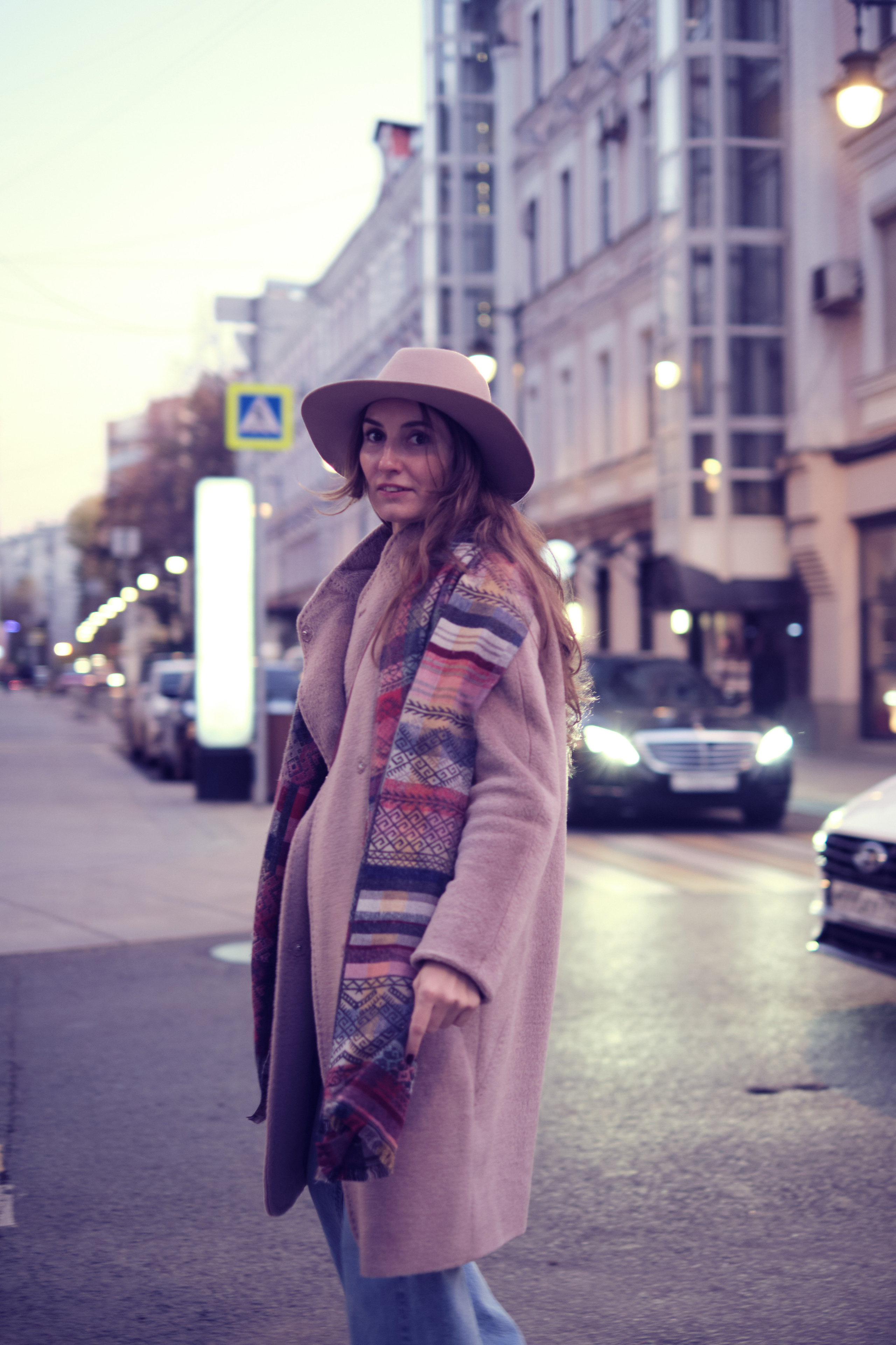 Фотосессия красивой женщины на Патриарших. Елена Павленко. Фотограф. Москва