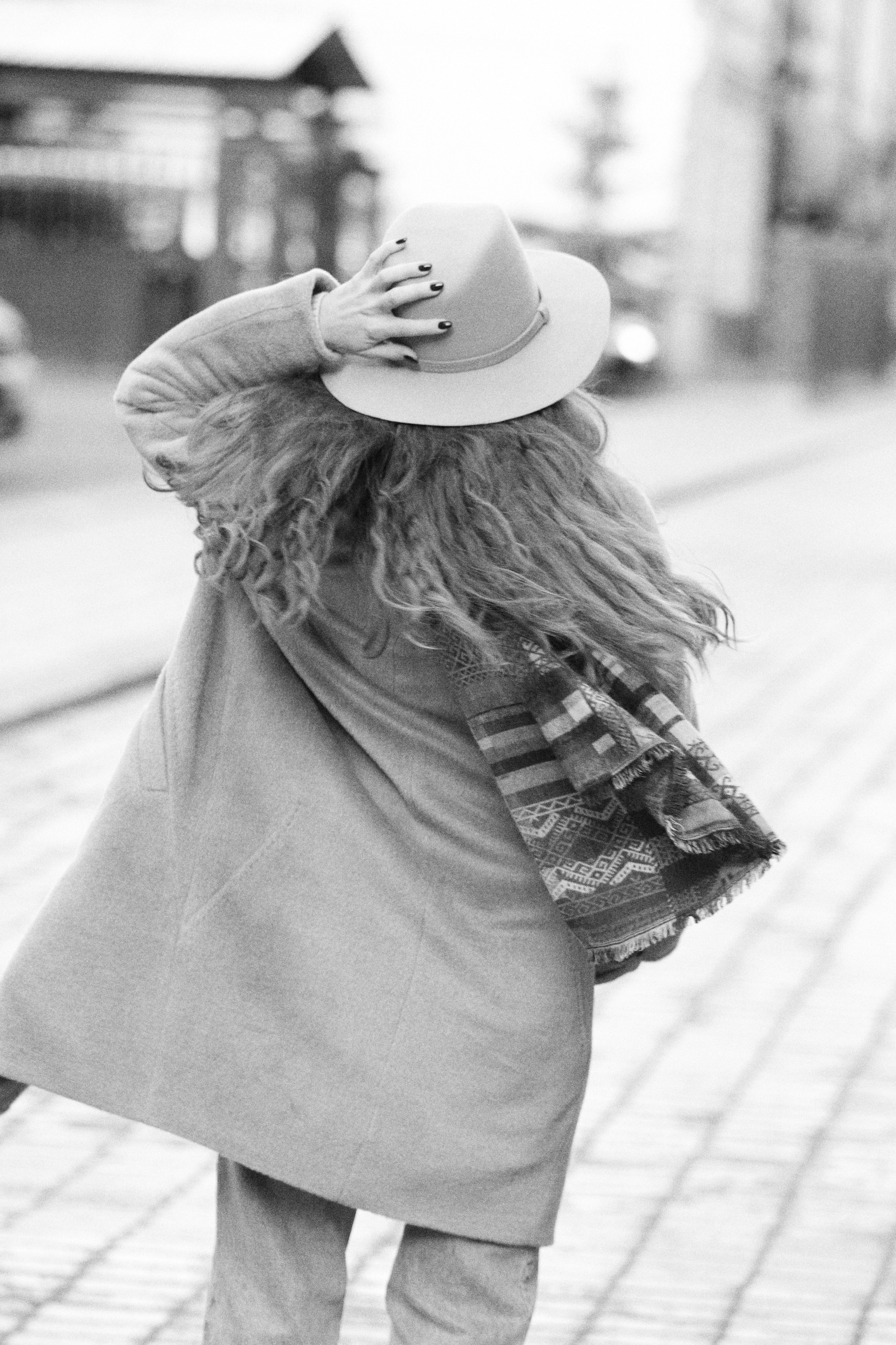 Фотосессия красивой женщины на Патриарших. Елена Павленко. Фотограф. Москва