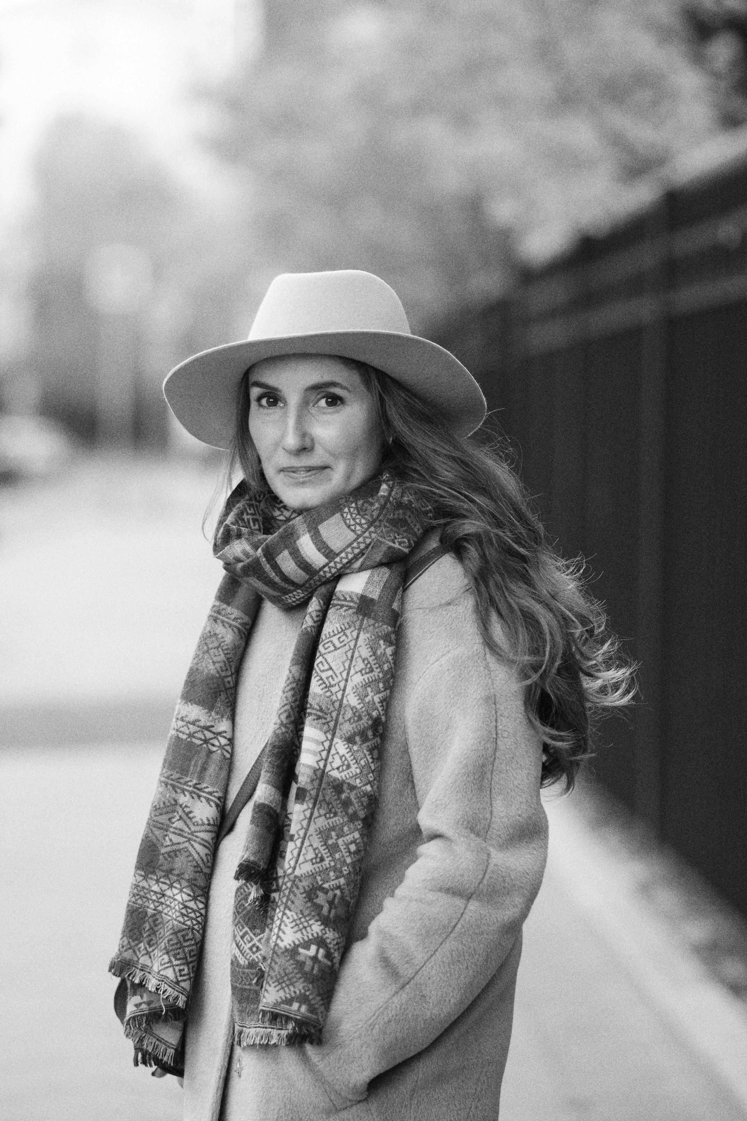 Фотосессия красивой женщины на Патриарших. Елена Павленко. Фотограф. Москва