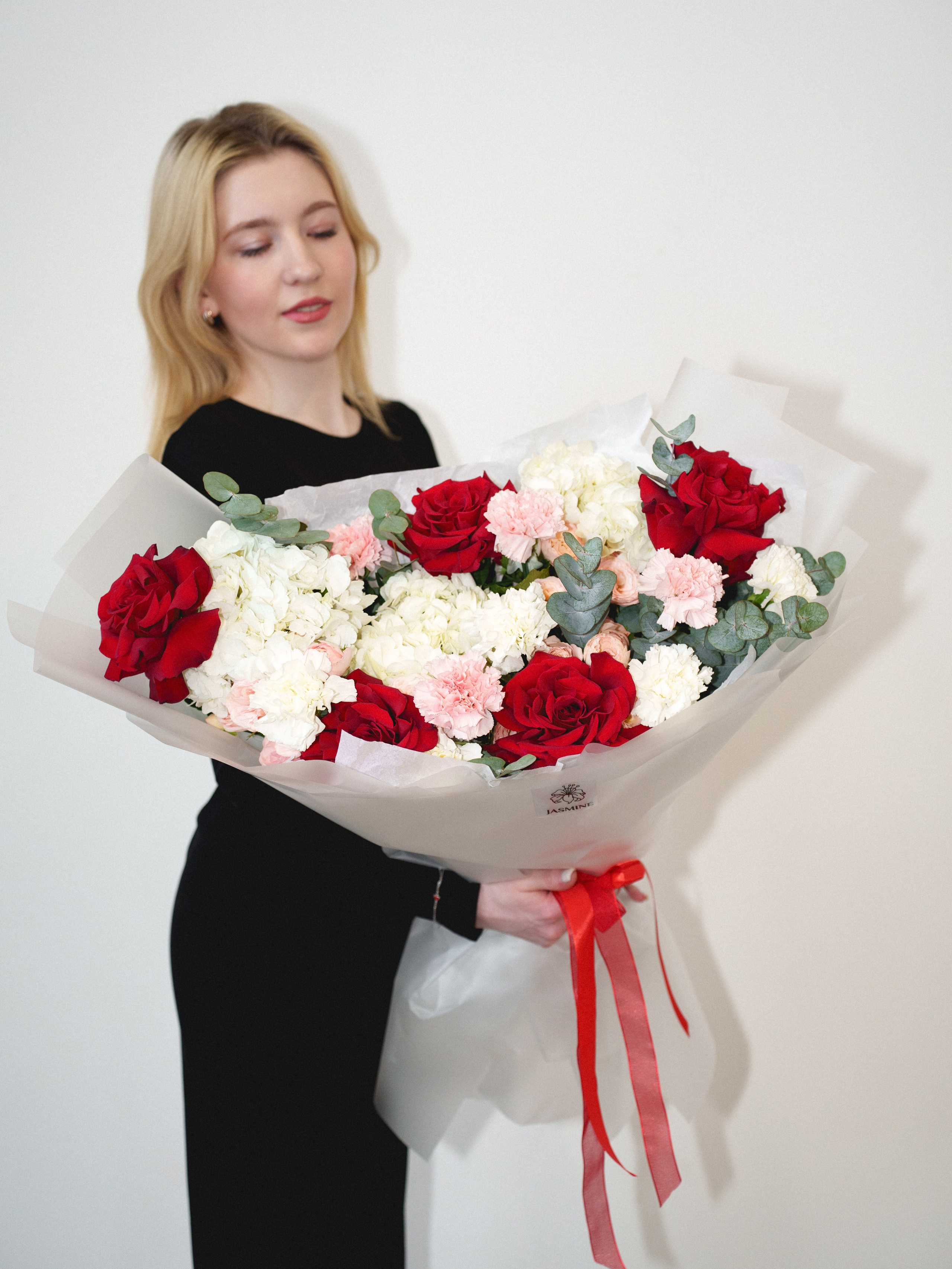 Цветы (контент к 14 февраля). Иван Упоров — фотограф, рилсмейкер чебоксары