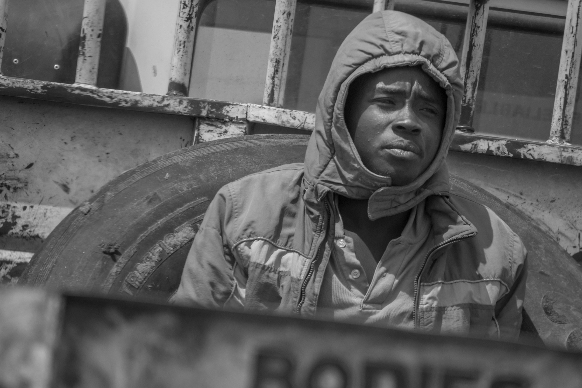 Кения. На обочине дороги. Фотограф Алексей Скоробогатько