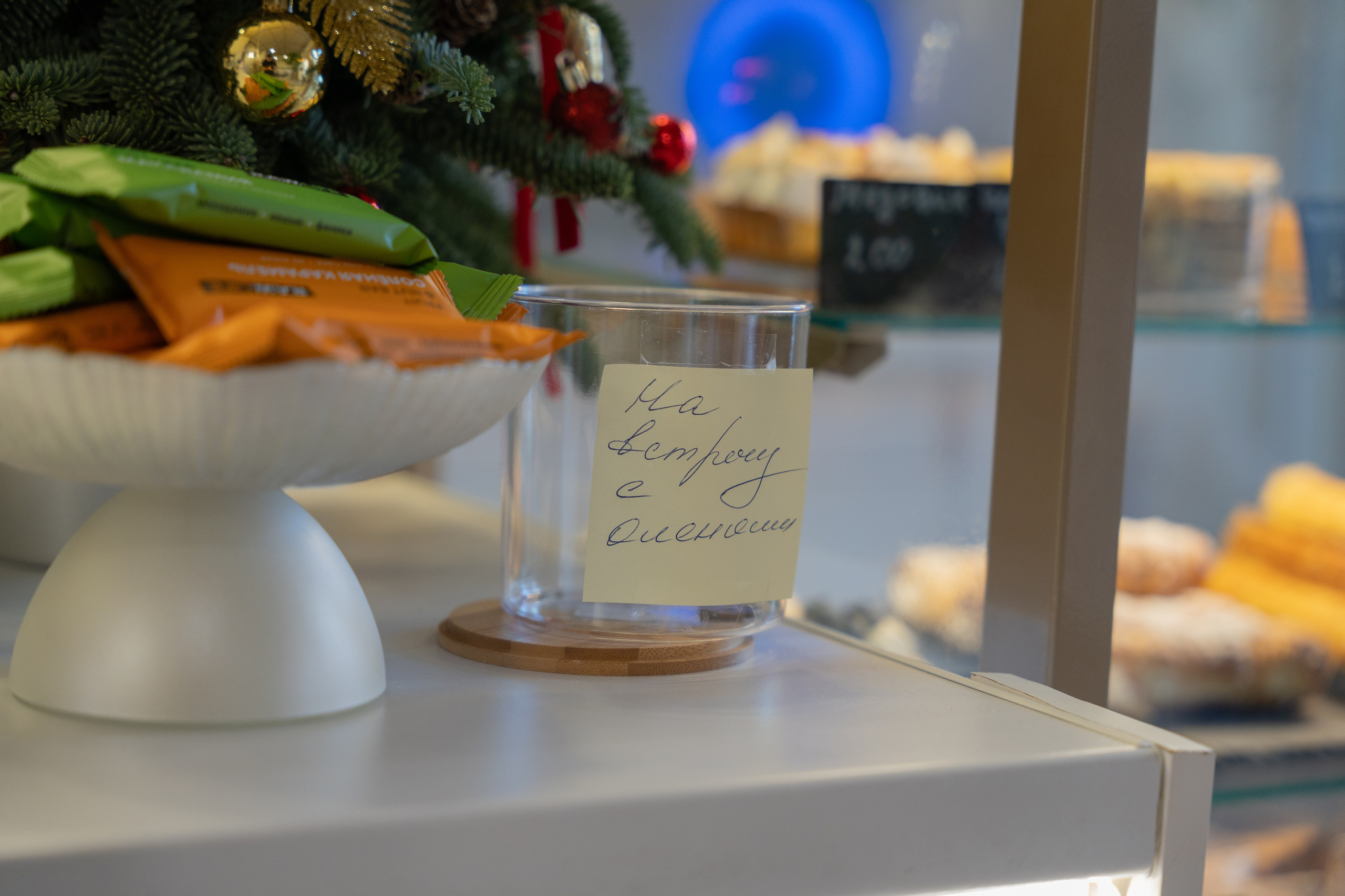 Интерьерная фотосъемка кофейни Love and Coffee — уютное место в Краснодаре Профессиональная фотосъемка интерьера кофейни в Краснодаре — Love. Шедевры для Вас! Фотограф и Видеограф в Краснодаре Пахиев Руслан