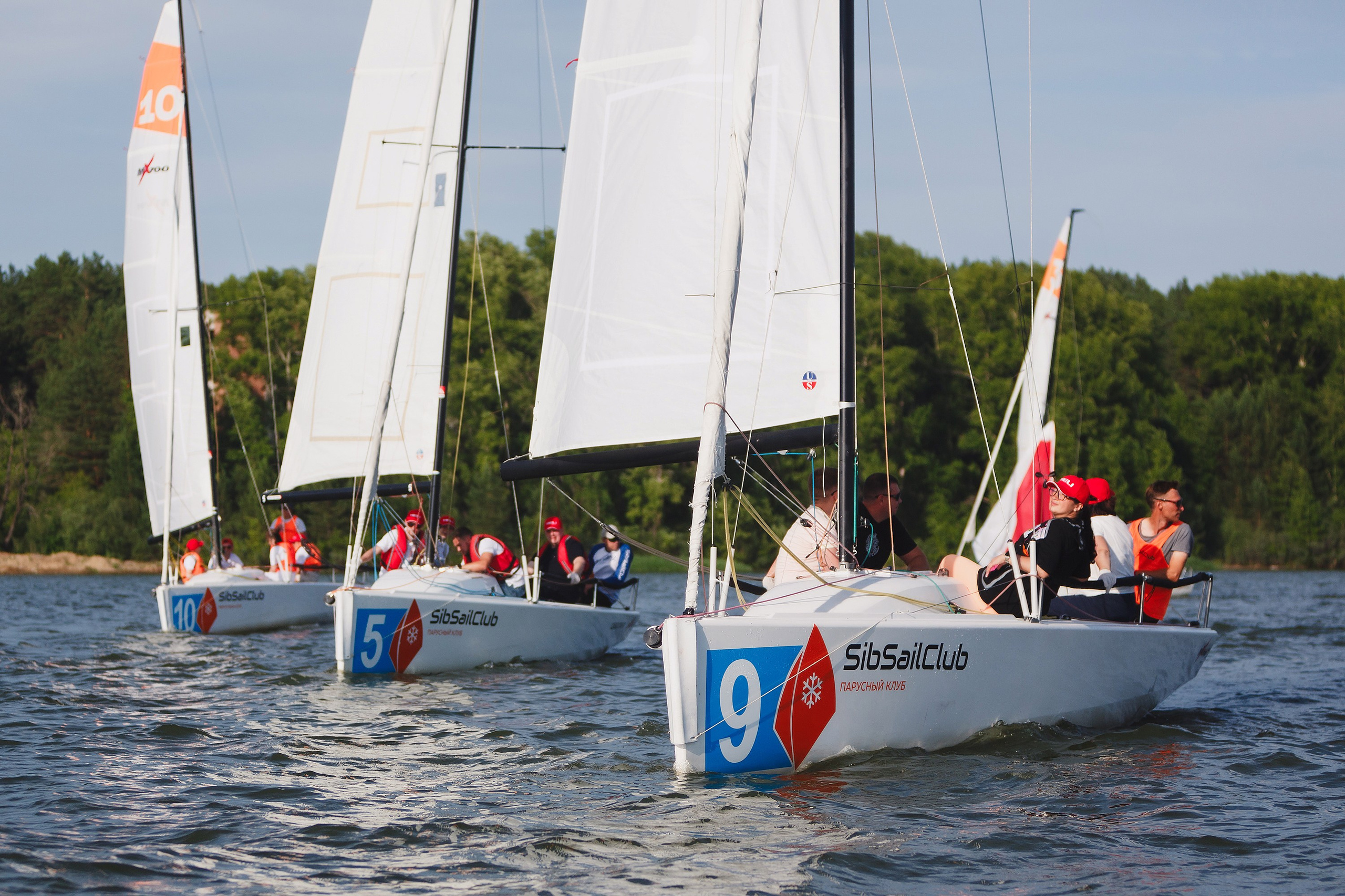 ЯХТИНГ. Roman Photo