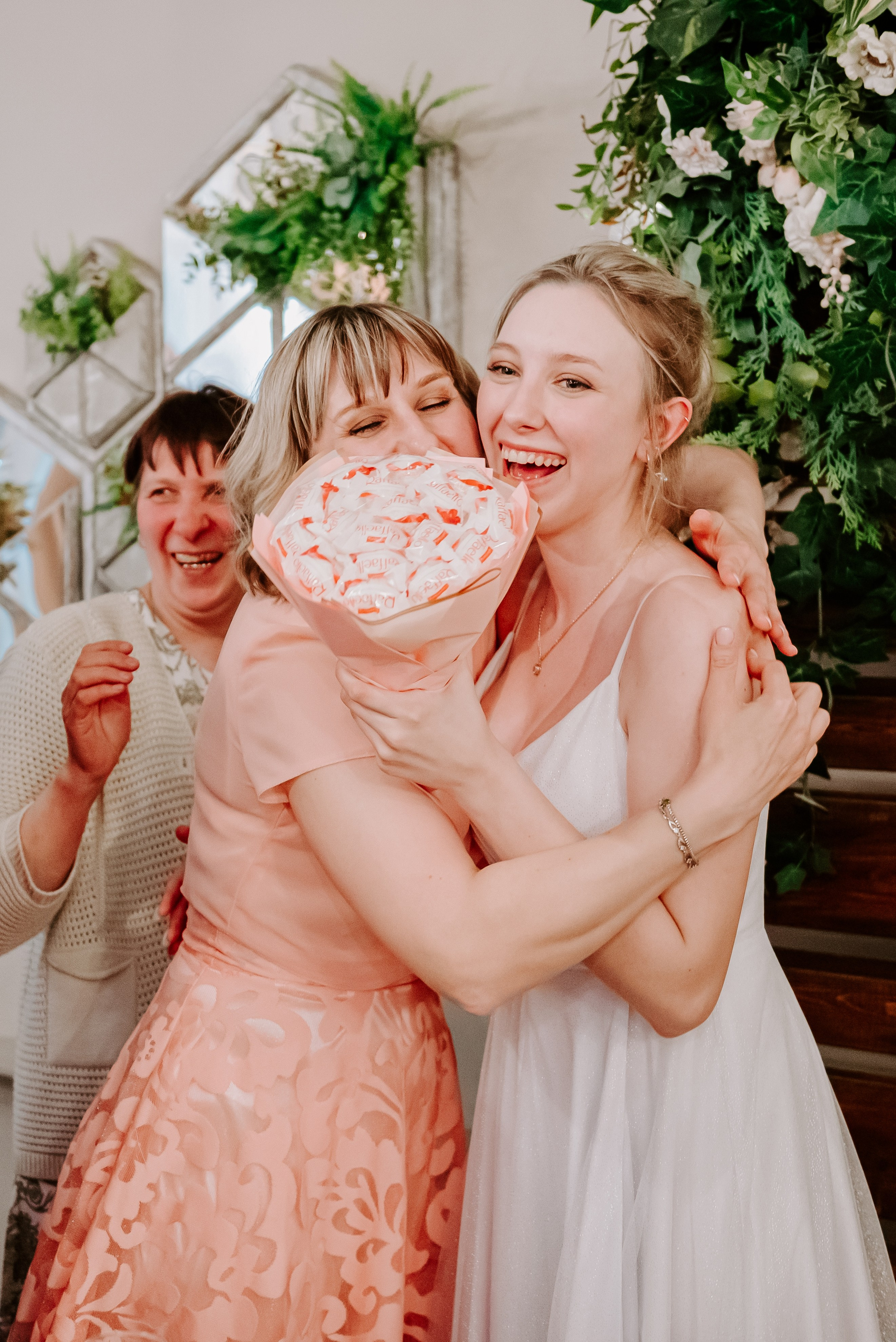 Свадебная фотосессия в музыкальном театре в г. Кемерово