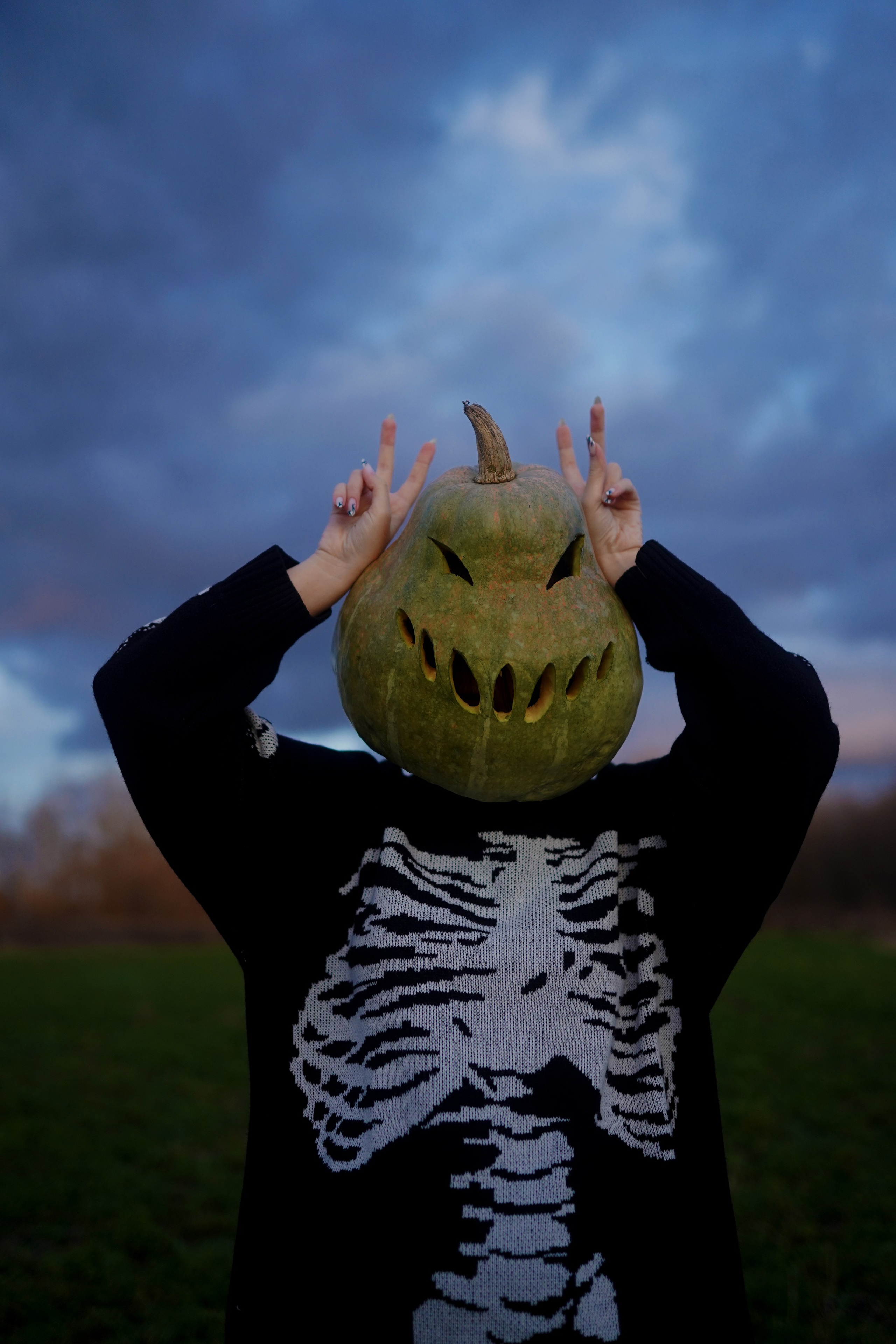 "Фото 'Секреты тыквенного фонаря': рыжеволосая модель с веснушками"