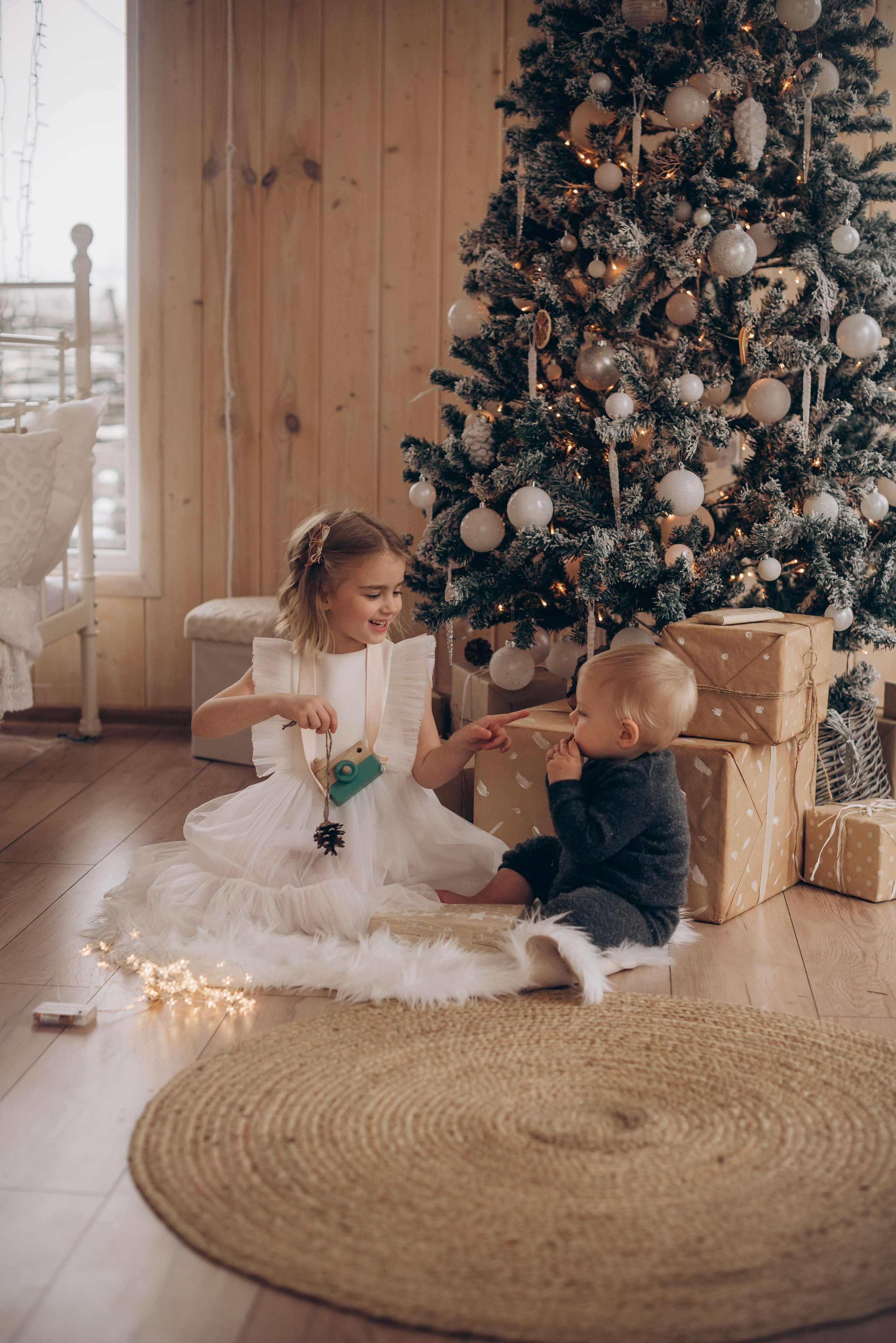 Семейная новогодняя фотосессия в студии. Семейный фотограф в Домодедово и Москве Елена Пичугина