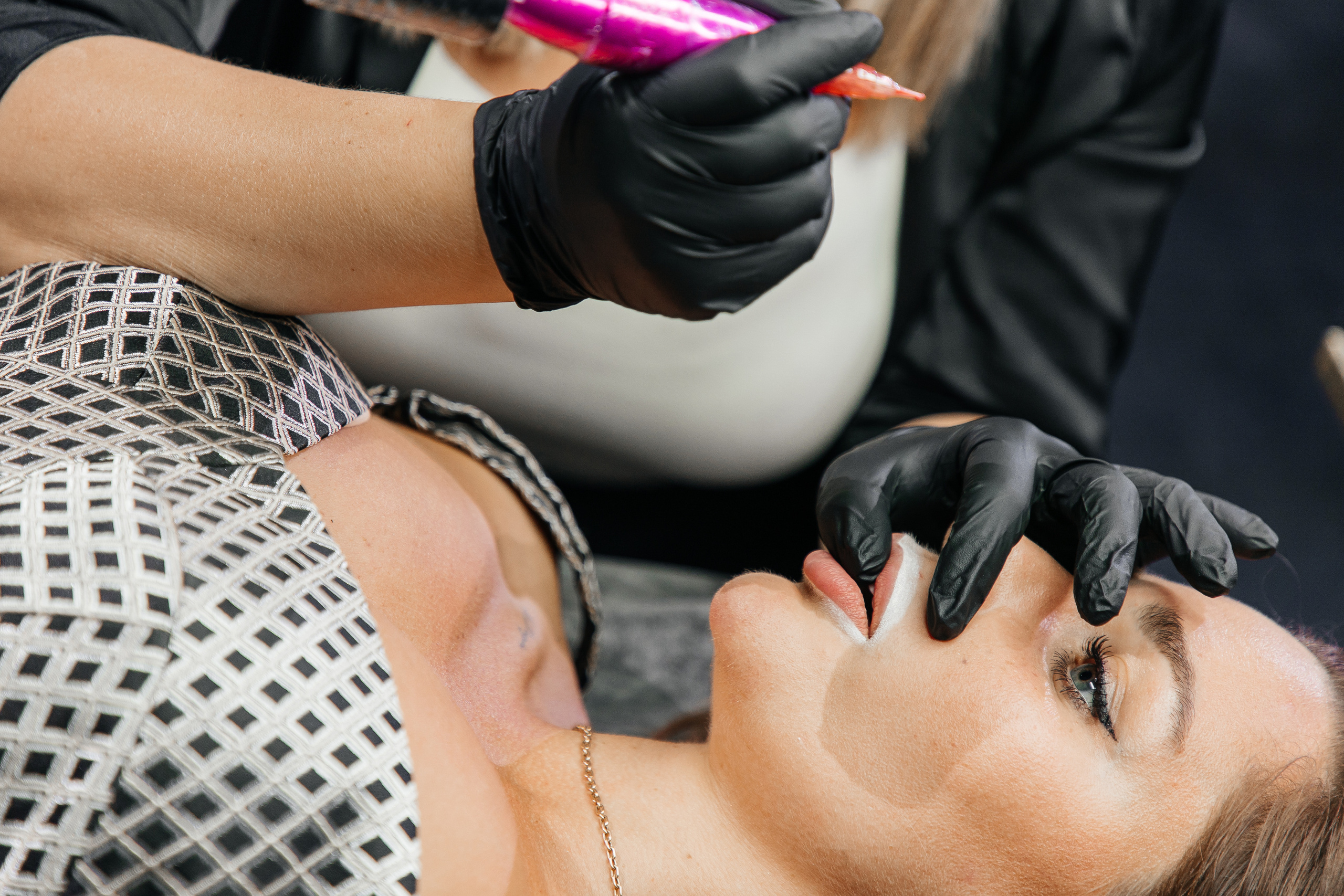 Conference Permanent Makeup. Фотограф Денис Лесковский (Тюмень)