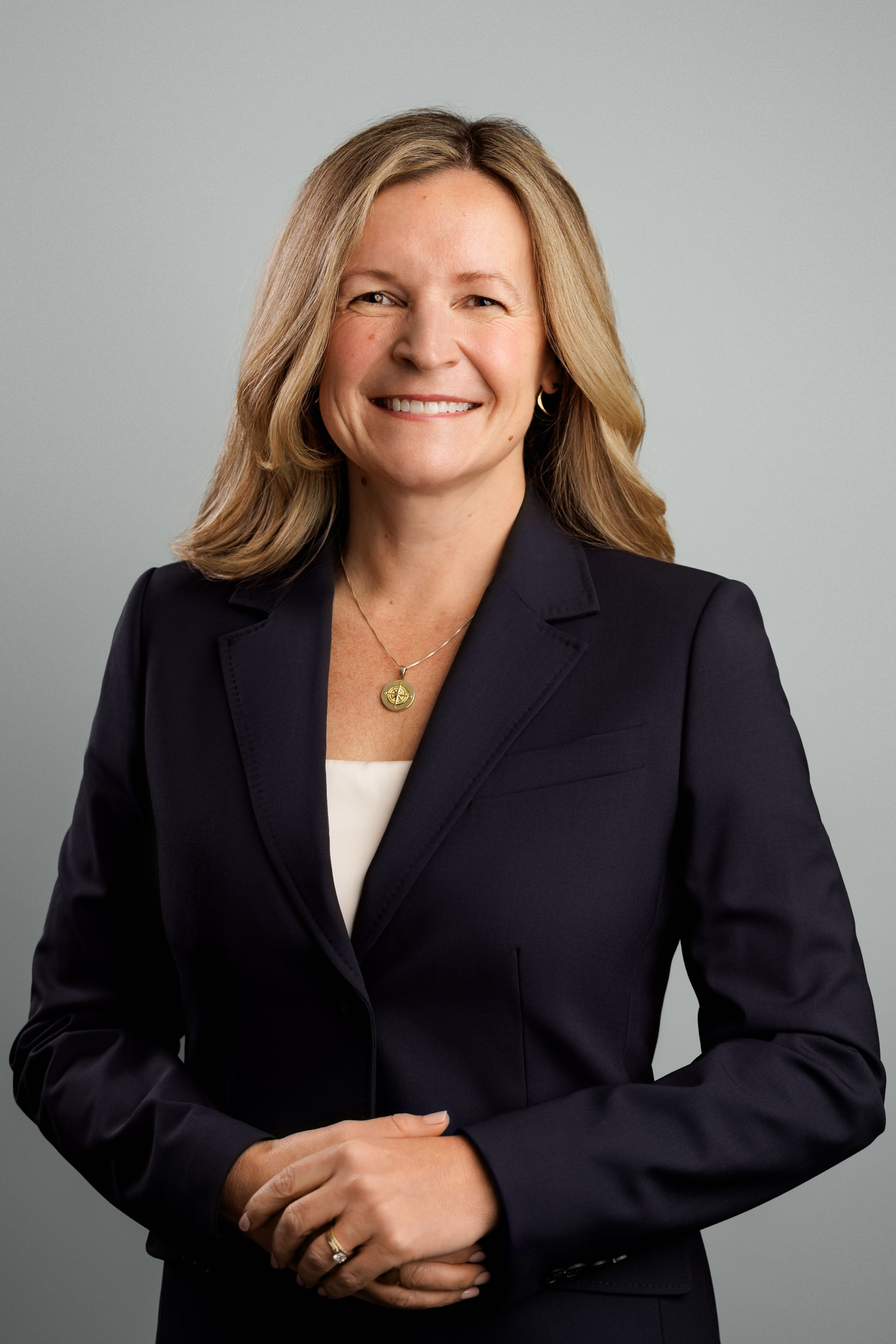 Business and acting headshots. Retouching, photo editing, portfolio retoucher