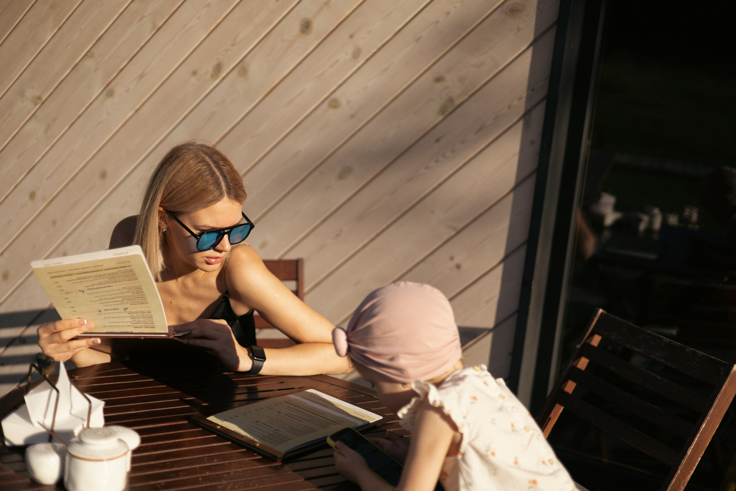 Семейная прогулка в долине мечтателей в Листвянке. Свадебный Фотограф в Иркутске Екатерина Елисеева