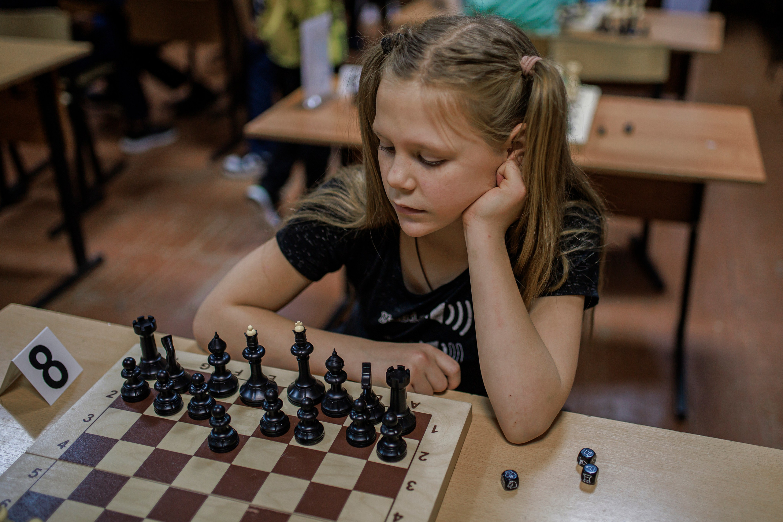 Репортажная сьёмка игры в шахматы в детском доме. Семейный и детский фотограф в Рязани Васюгова Мария