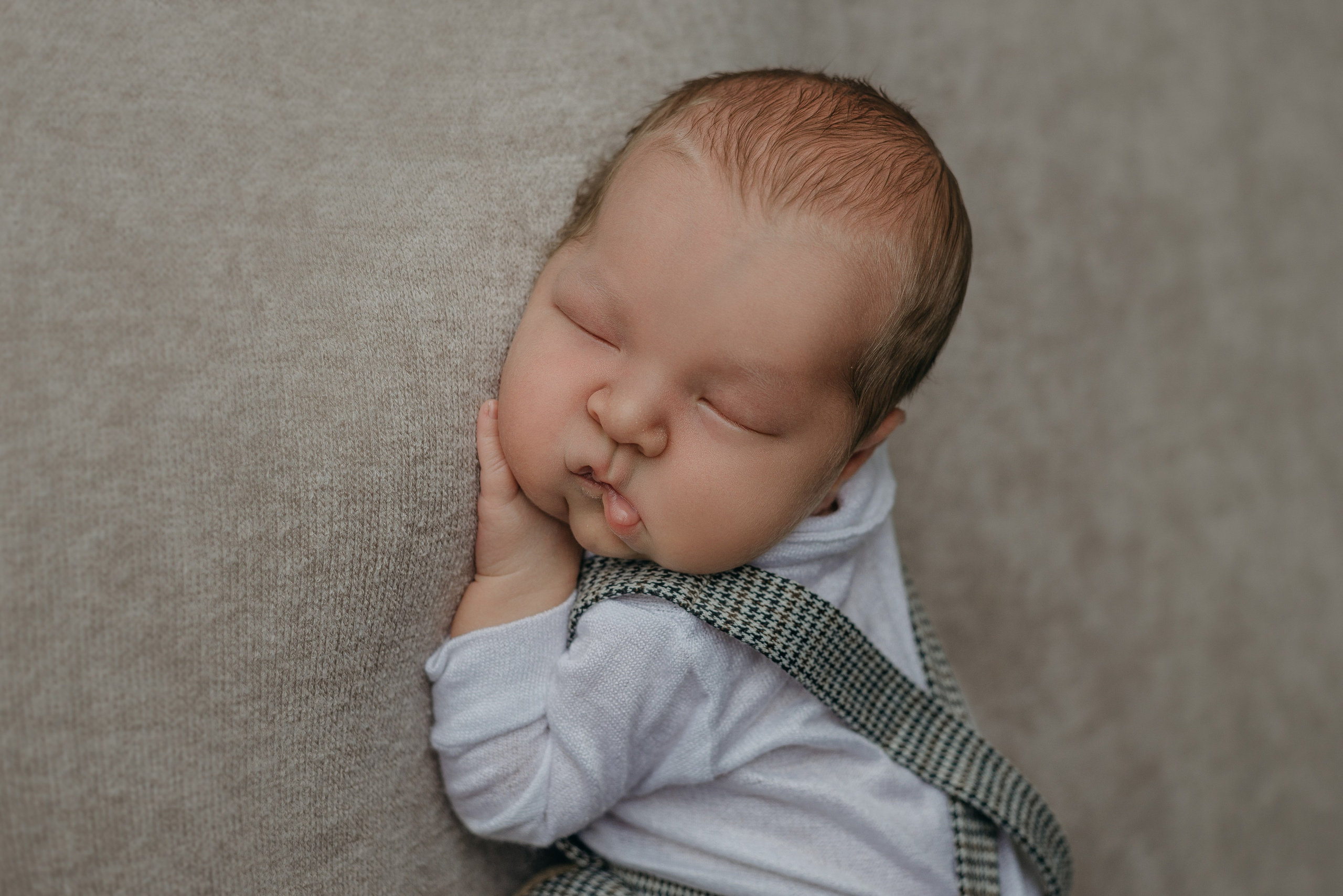 Артем. Фотограф новорожденных Белгород