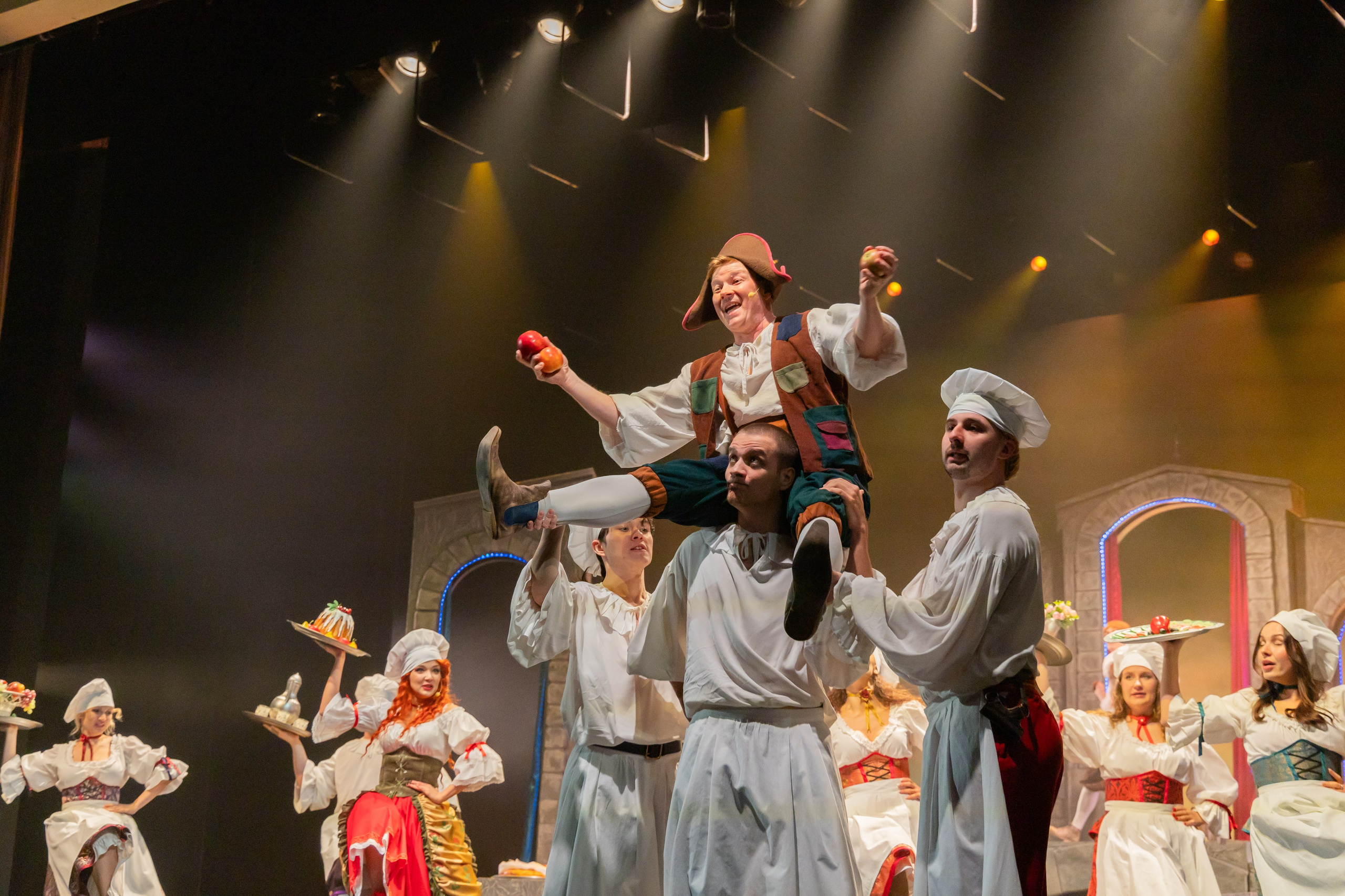 Репортажная съёмка в Театре. Профессиональная коммерческая, промышленная и репортажная фотосъёмка для бизнеса