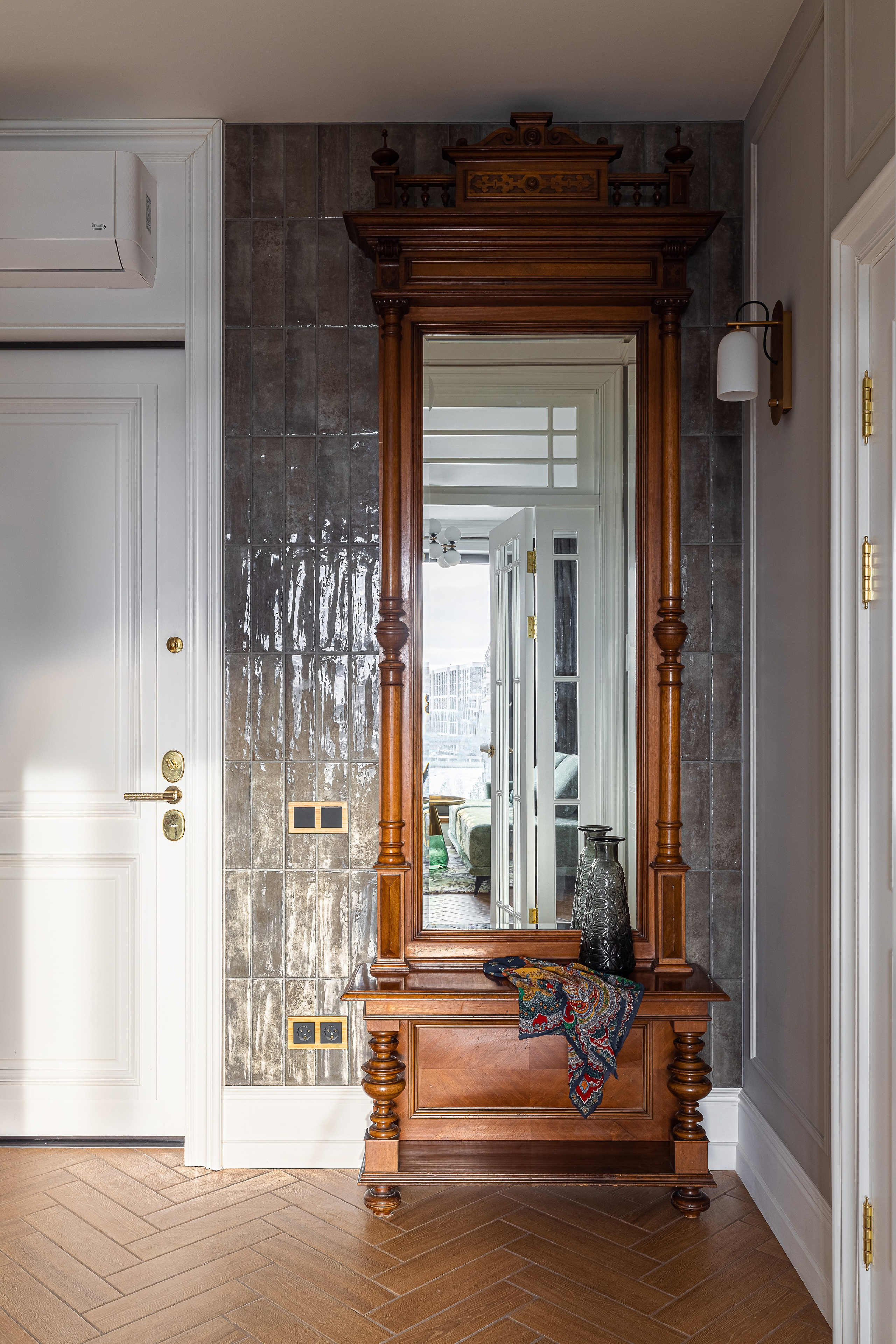 Квартира 64 кв.м в Петербурге для семейной пары. Дизайн интерьеров Москва / Петербург / регионы