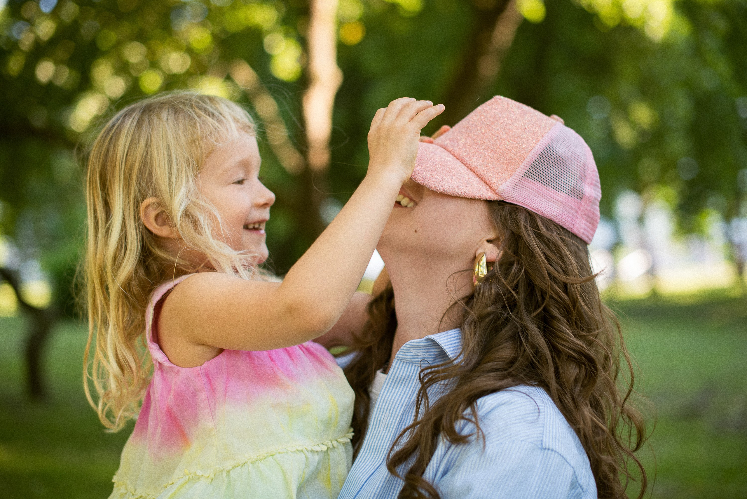 Park Family Walk. Documentary family photography in Barcelona and beyond