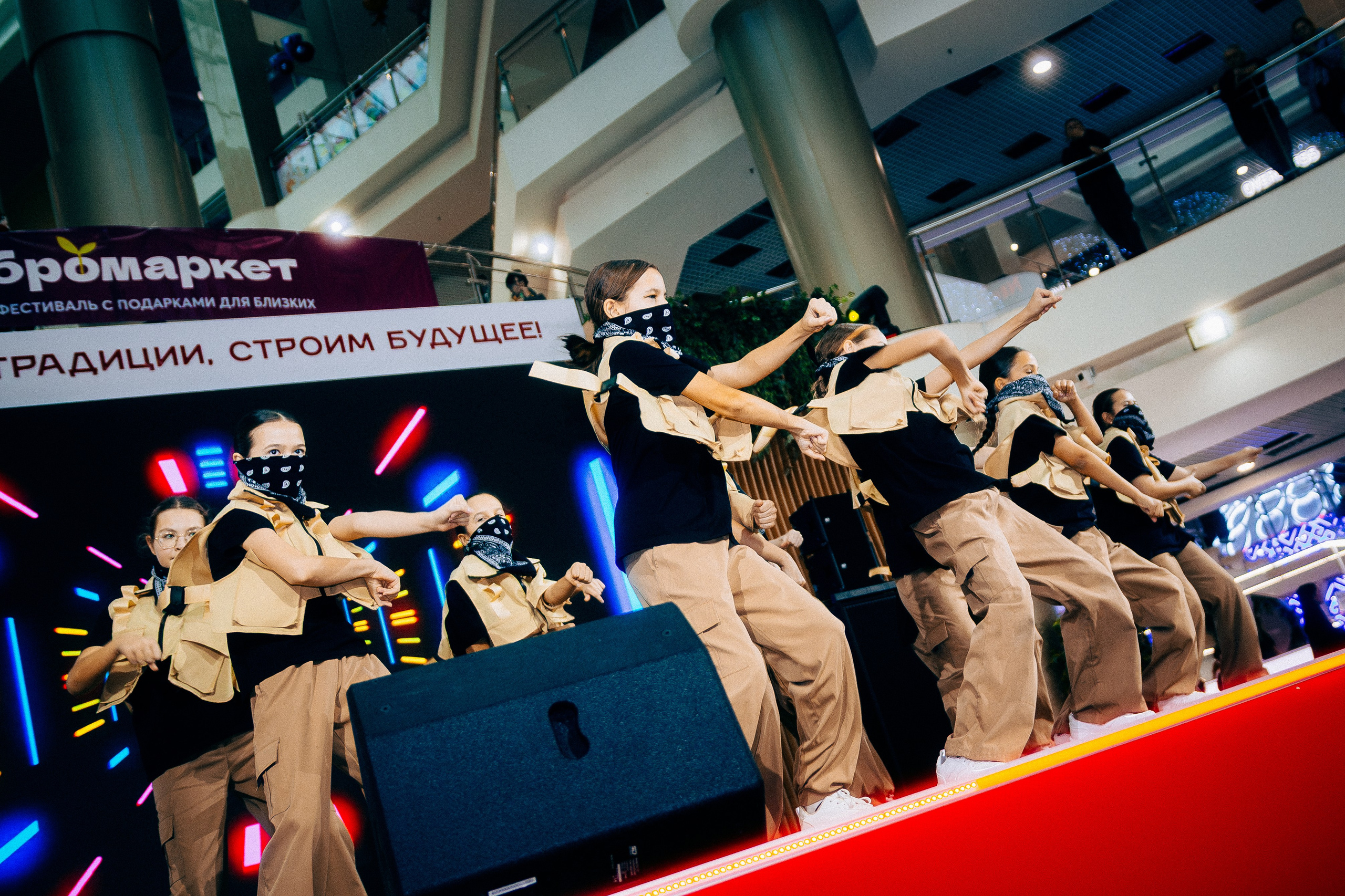 Добромаркет 26 октября 2025. Валентин Гальетов — фотограф в Чебоксарах