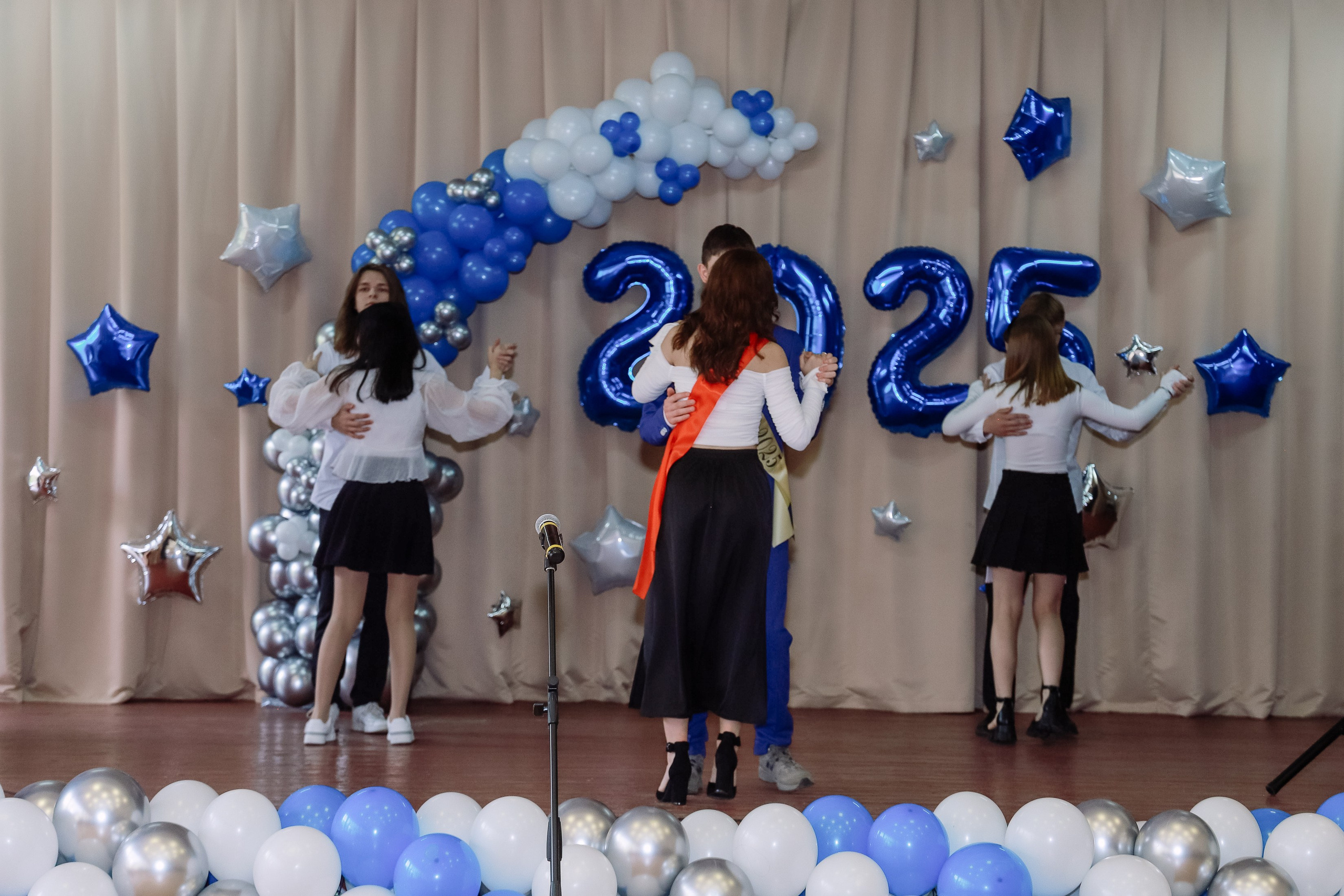 Последний звонок 9 кл № 26. Фотограф Юлия Мальцева