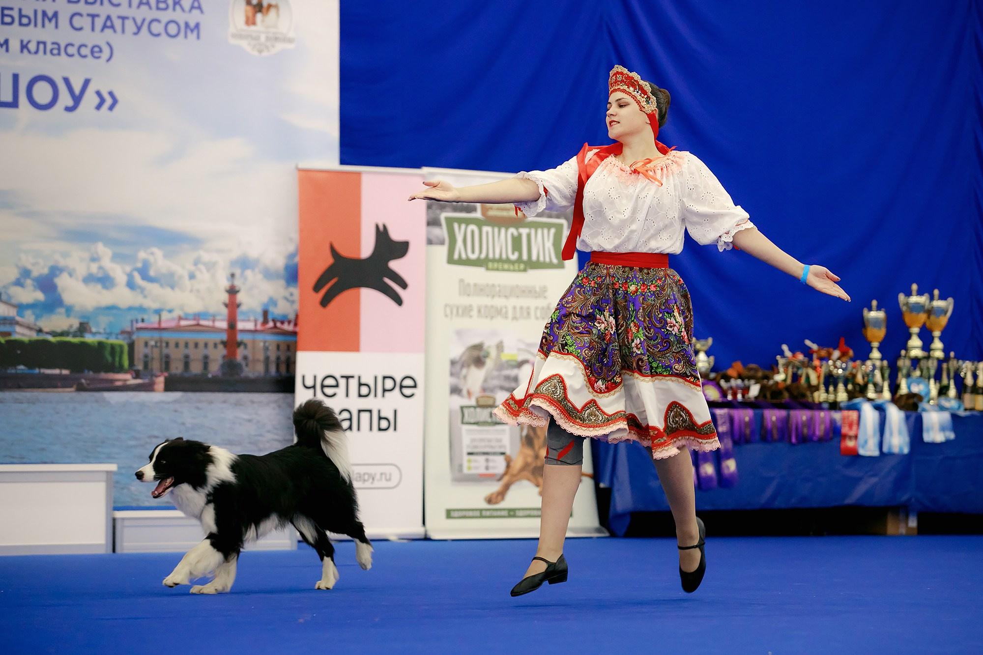 Танцы на выставке «Зоошоу», СПб. Фотограф-анималист Mary Mart — Москва, Питер