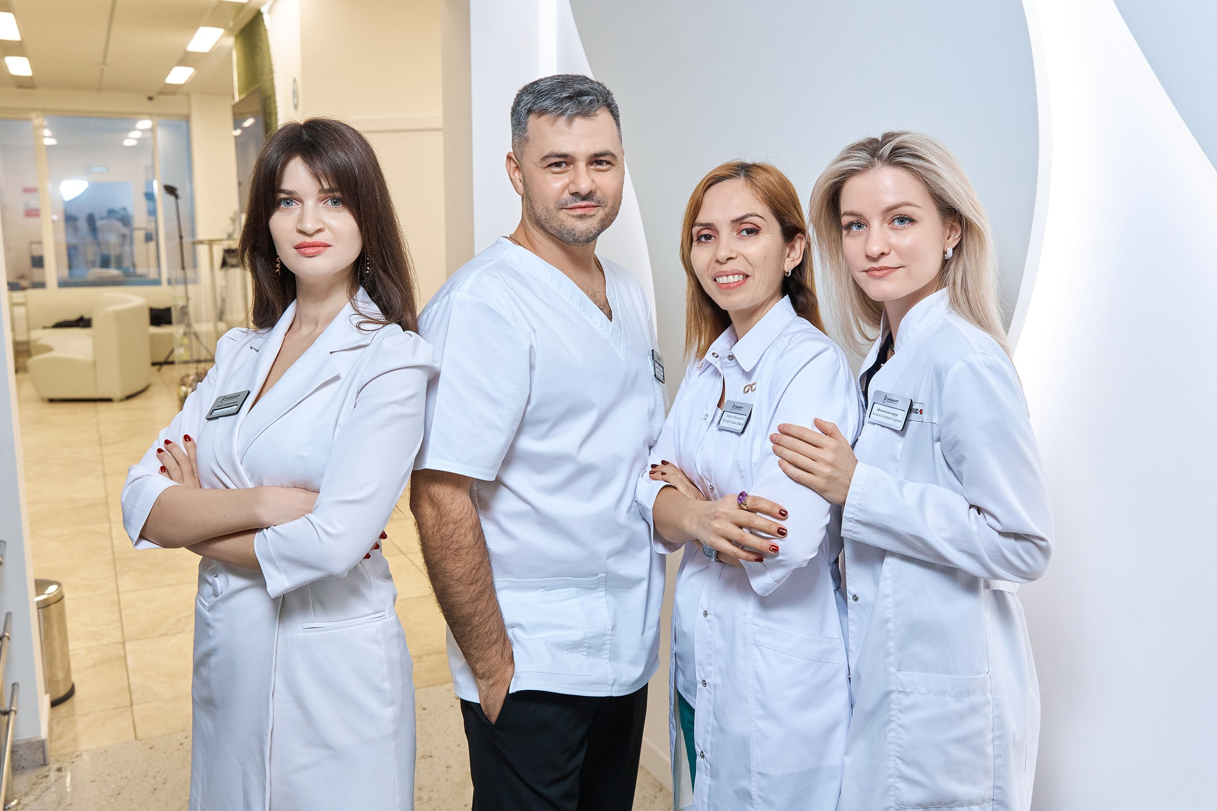 Портрет докторов глазного центра