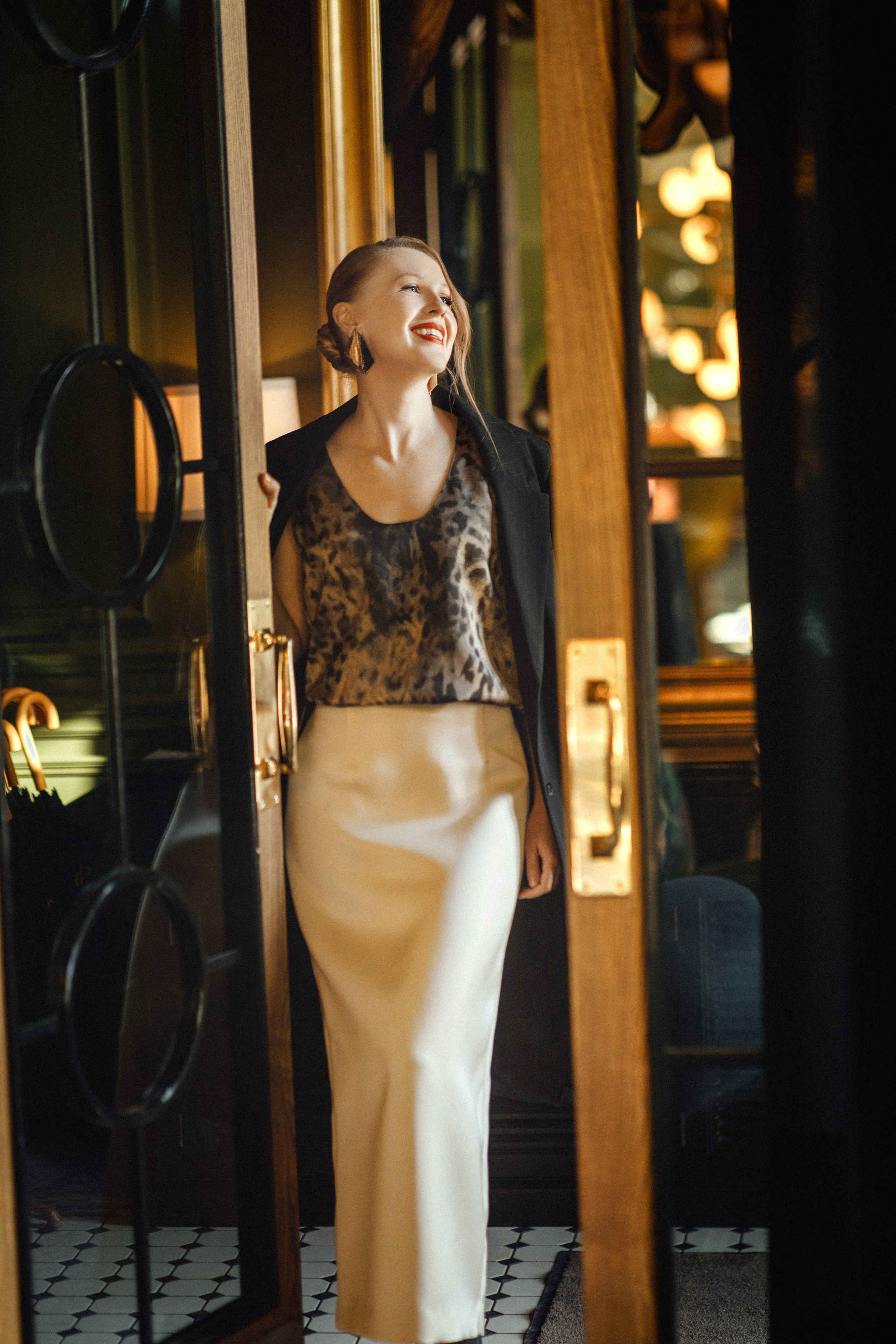 Юлианна, bar Martinique