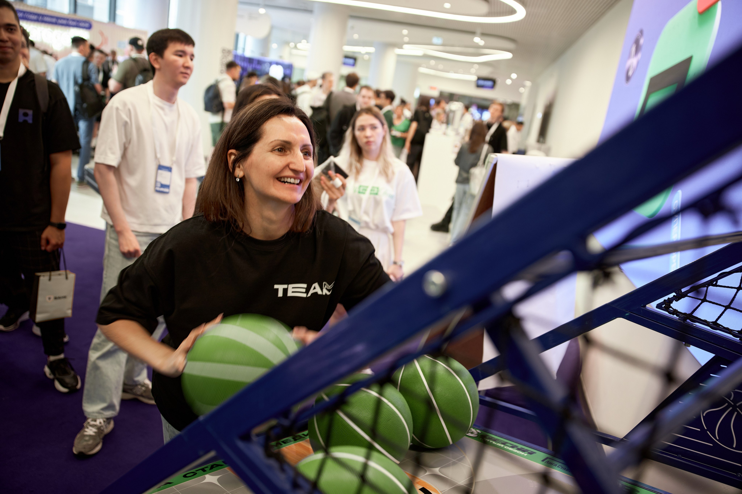 Aha! — 29–30 мая 2025. Фотобанк Матемаркетинг